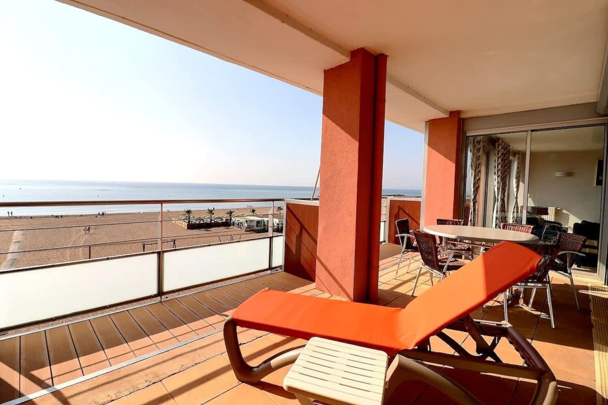 157 LENGAY (302)-Terrasbalkon