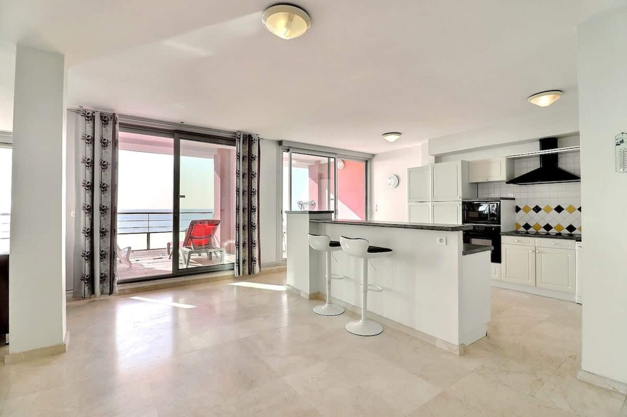 156 LENGAY (301)-Kitchen