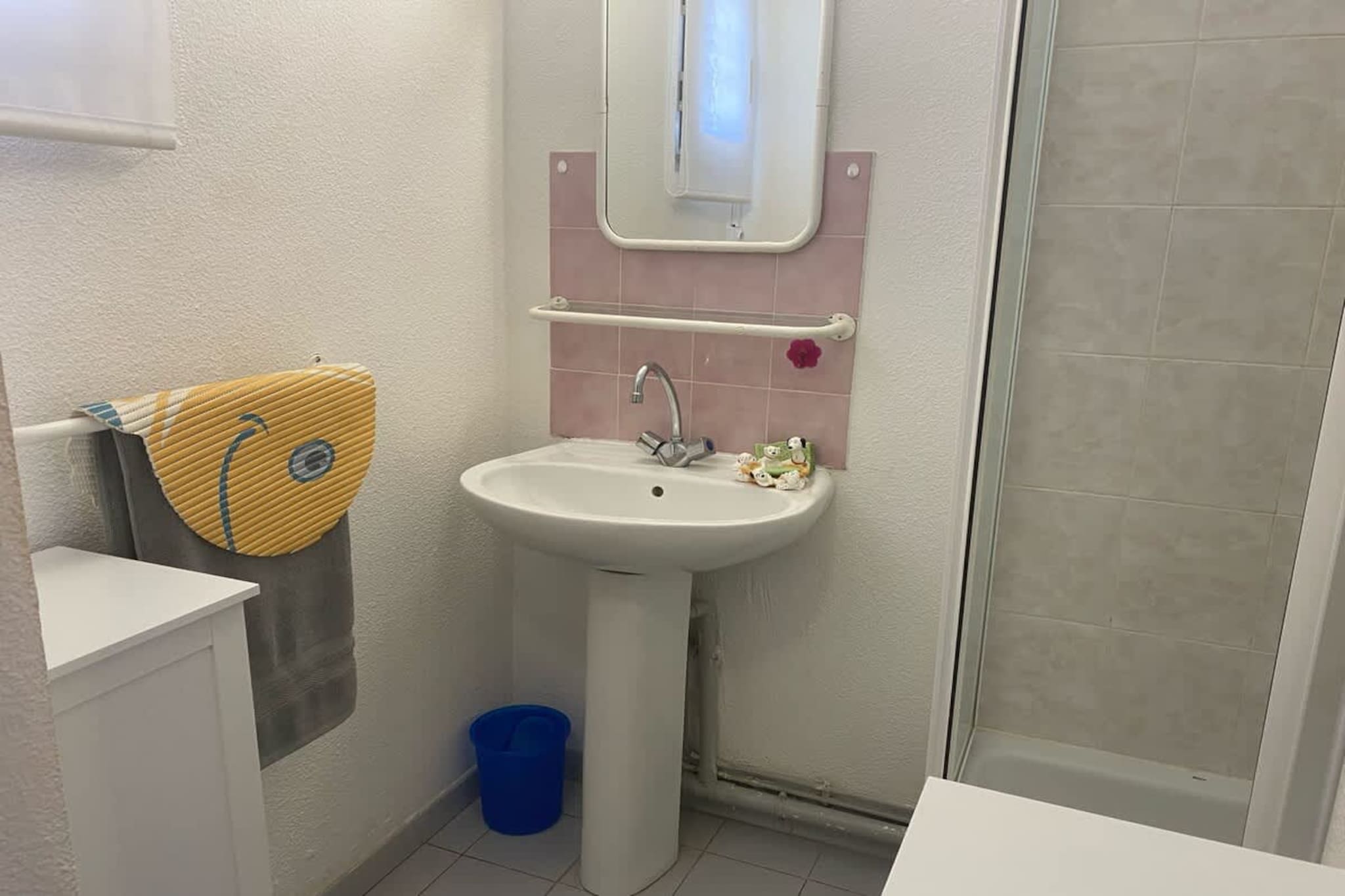 LOU 150 ROUILLON-Badkamer