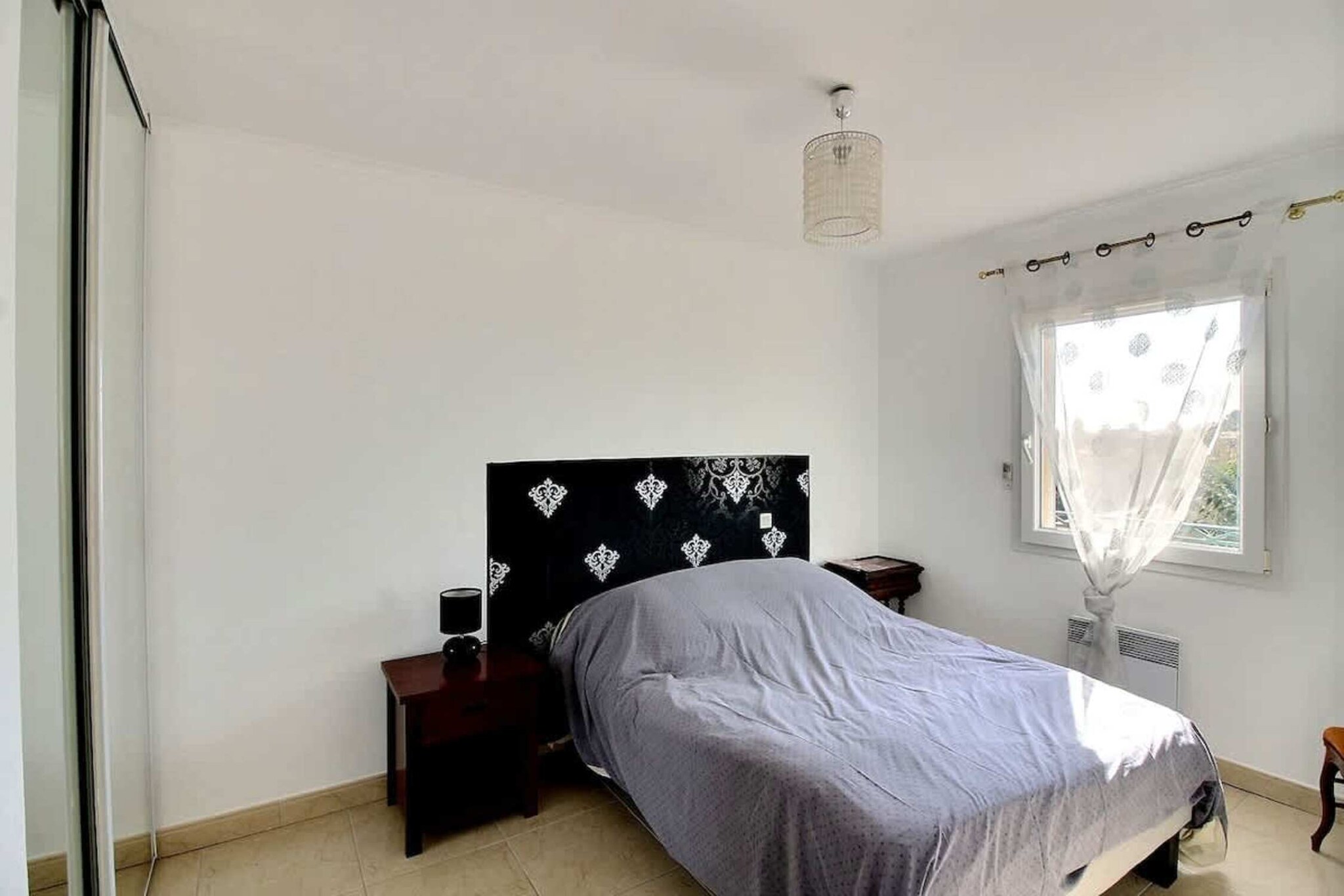 166 VERON-Bedroom
