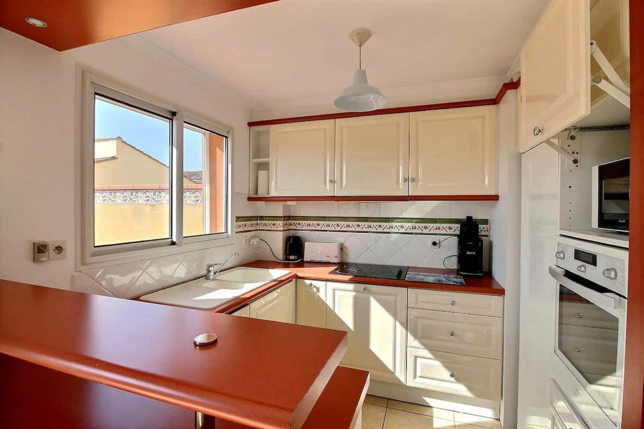 166 VERON-Kitchen