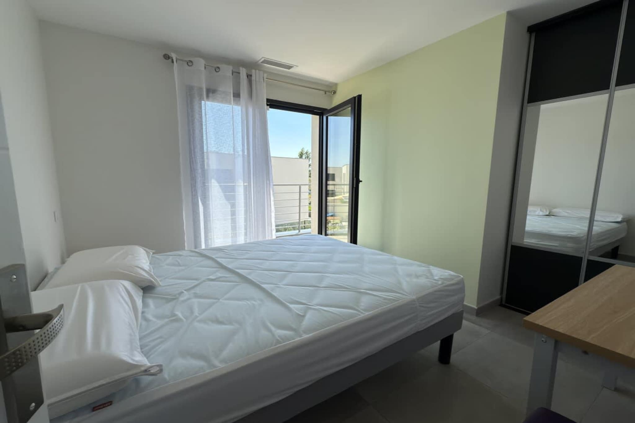 196 ALDAJUSTE-Schlafzimmer