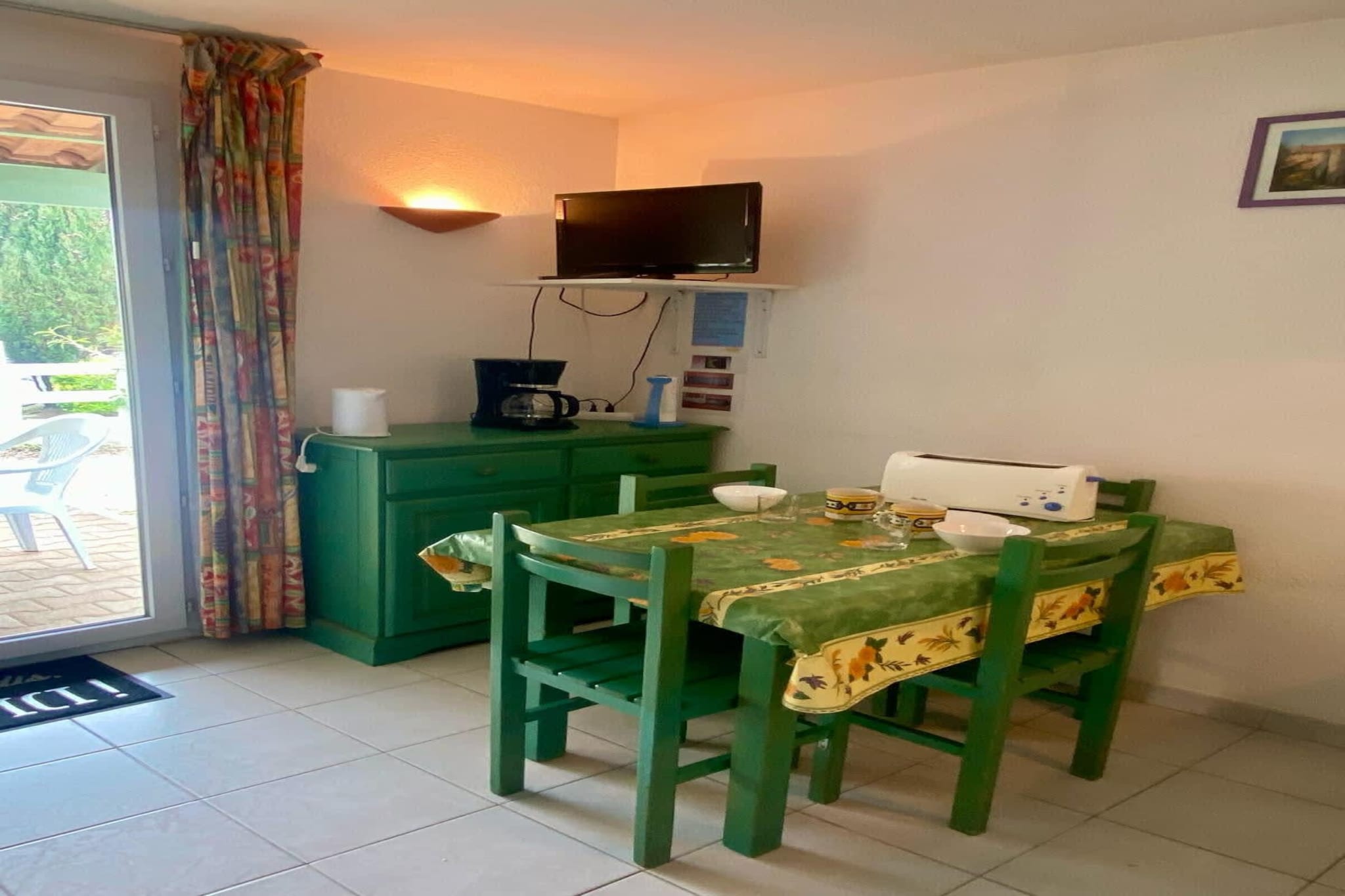 LOU 163 ORLHAC-Eetkamer