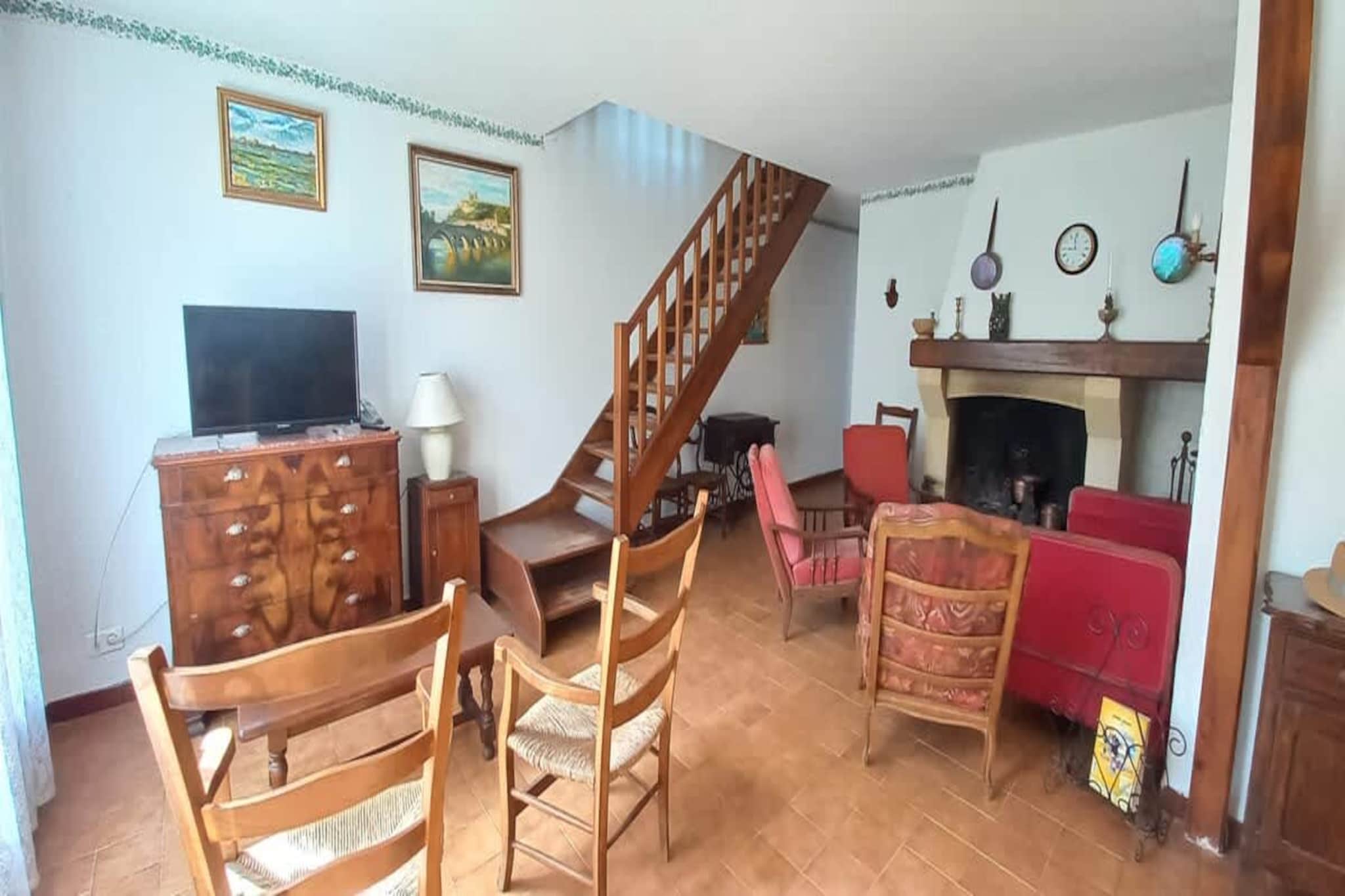 LOU 207 FAGES-Woonkamer