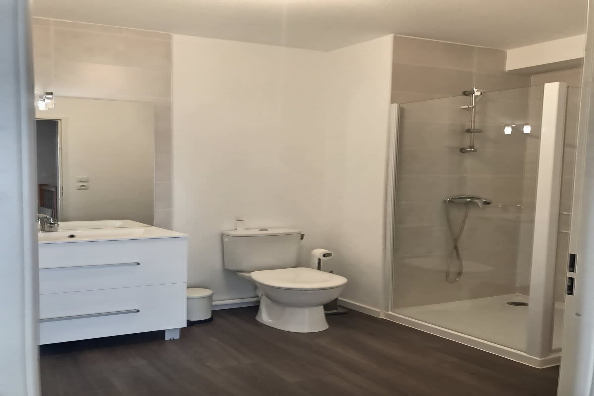 LOU 187 ROY-Badkamer