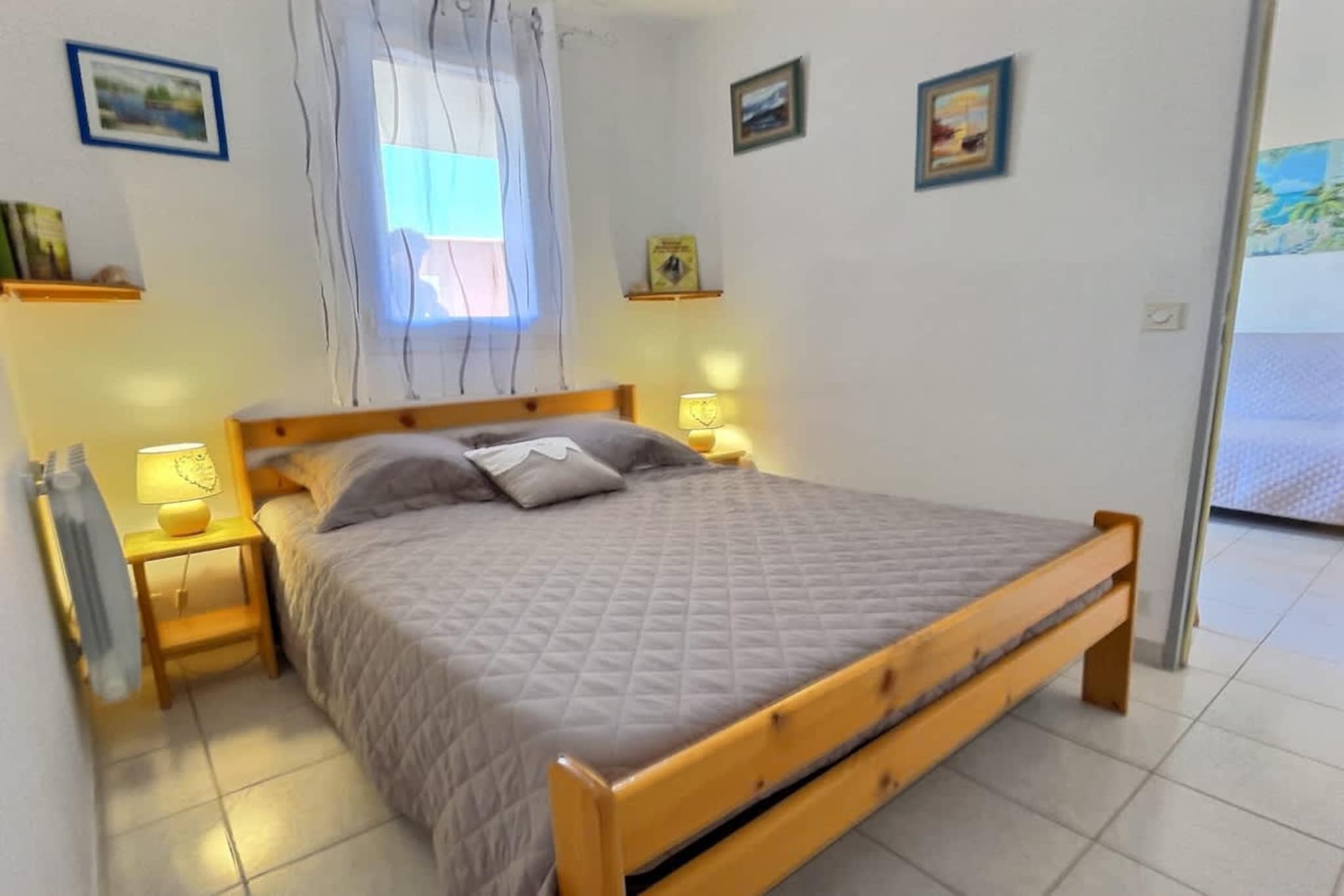 LOU 180 DESSELLE-Bedroom
