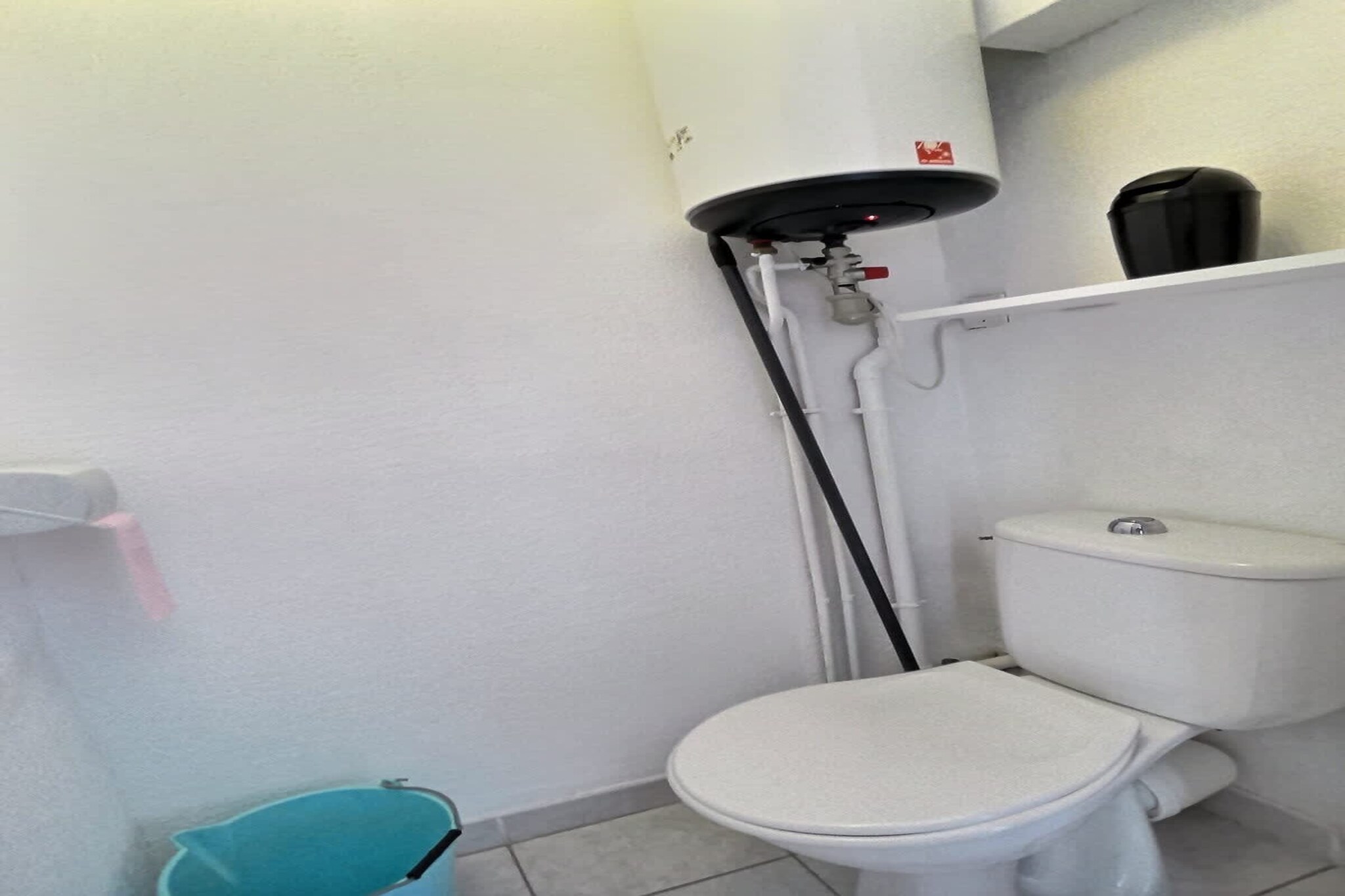 LOU 180 DESSELLE-Bathroom