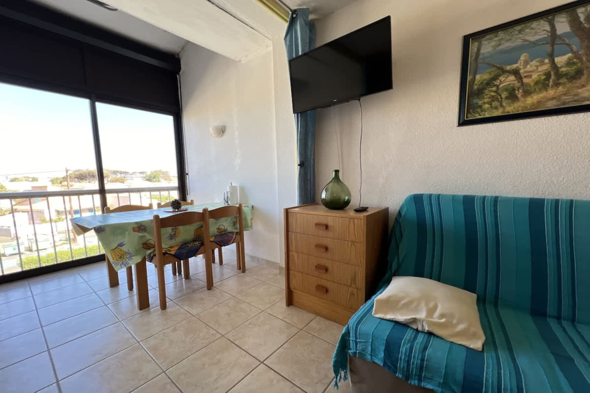 LOU 168 Bonnin-Woonkamer