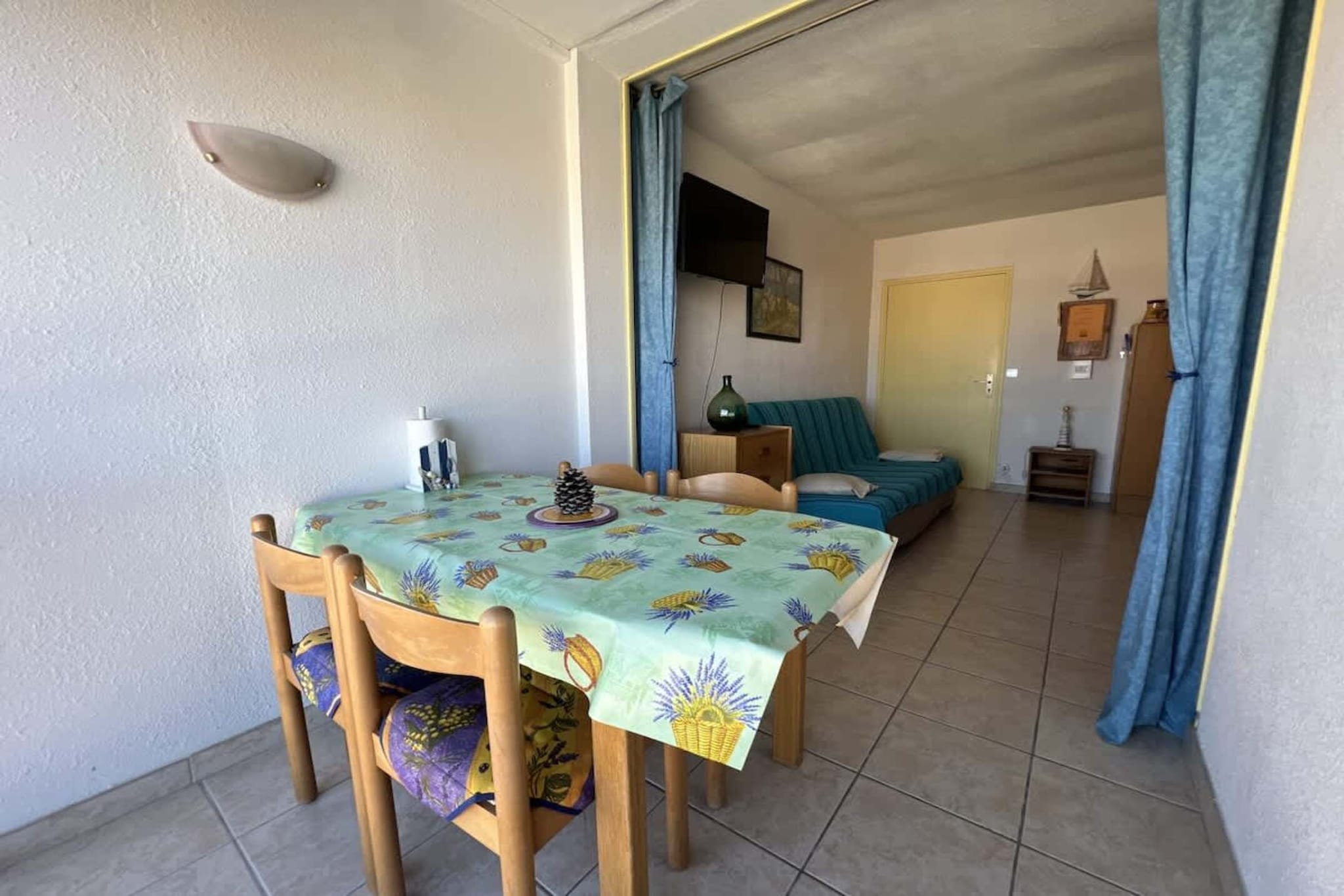 LOU 168 Bonnin-Eetkamer