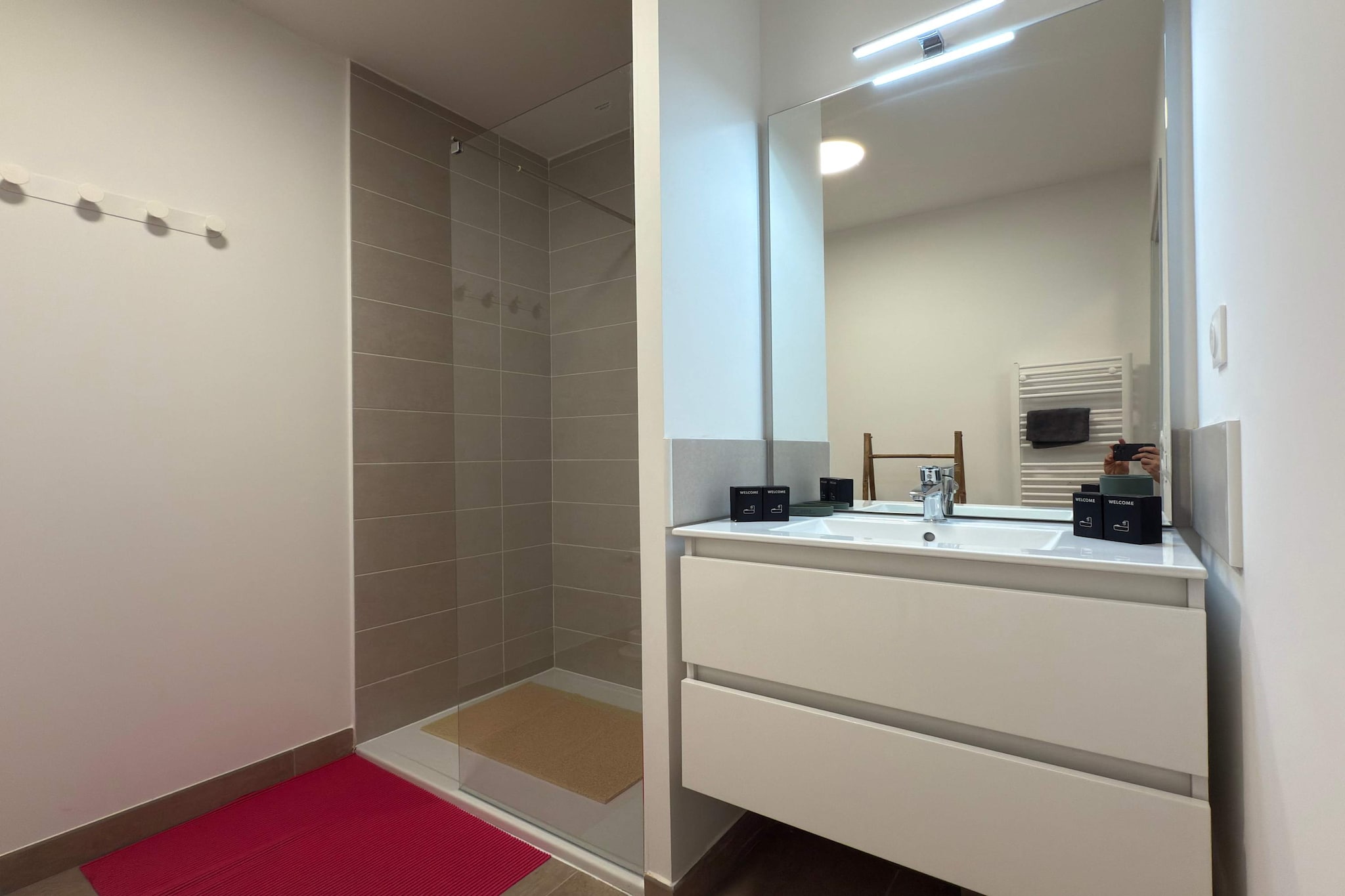 112 BLANC-Badkamer