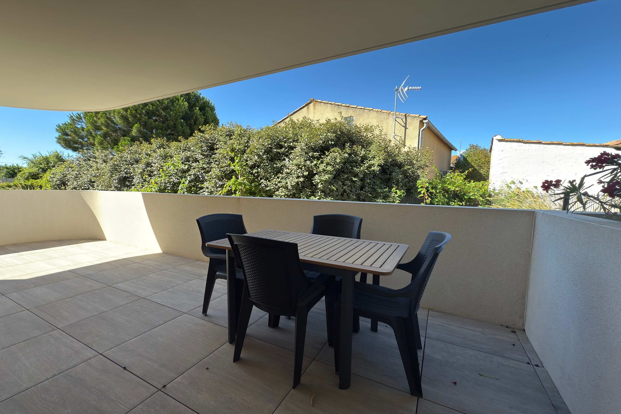 112 BLANC-Terrasbalkon