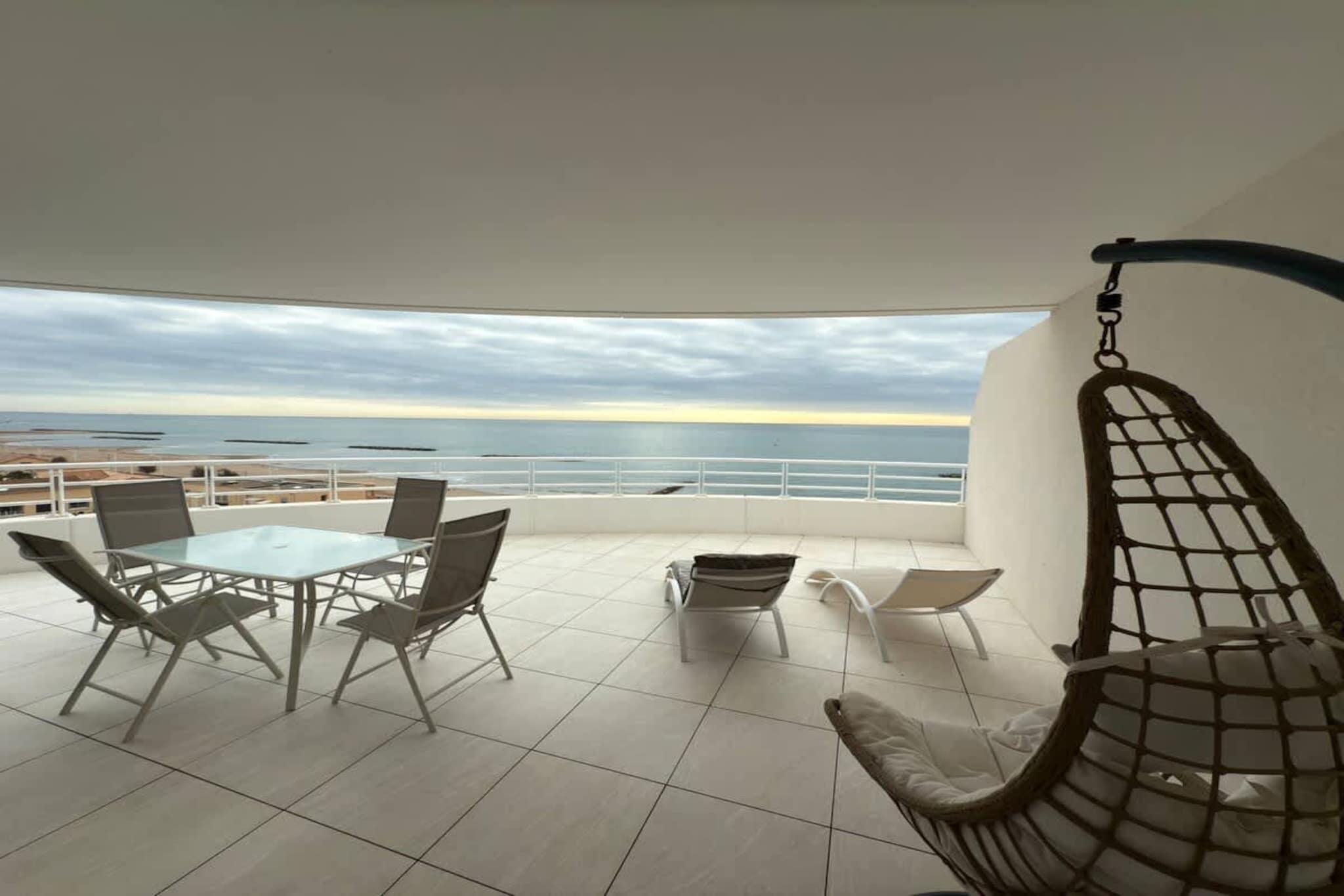 B704-Terrasbalkon