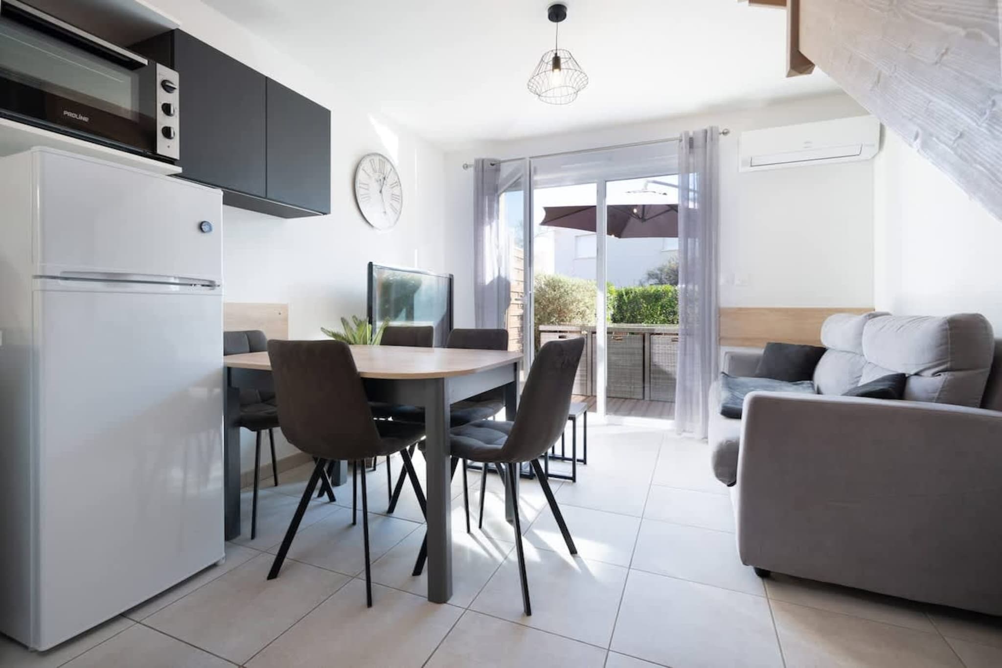 94 Villa 44-Salle à manger