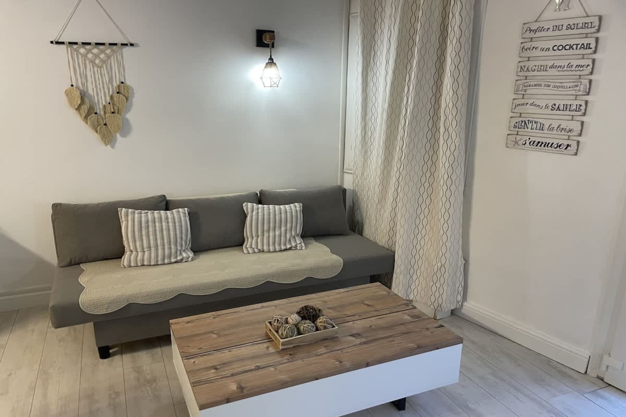 18 Luisin-Woonkamer