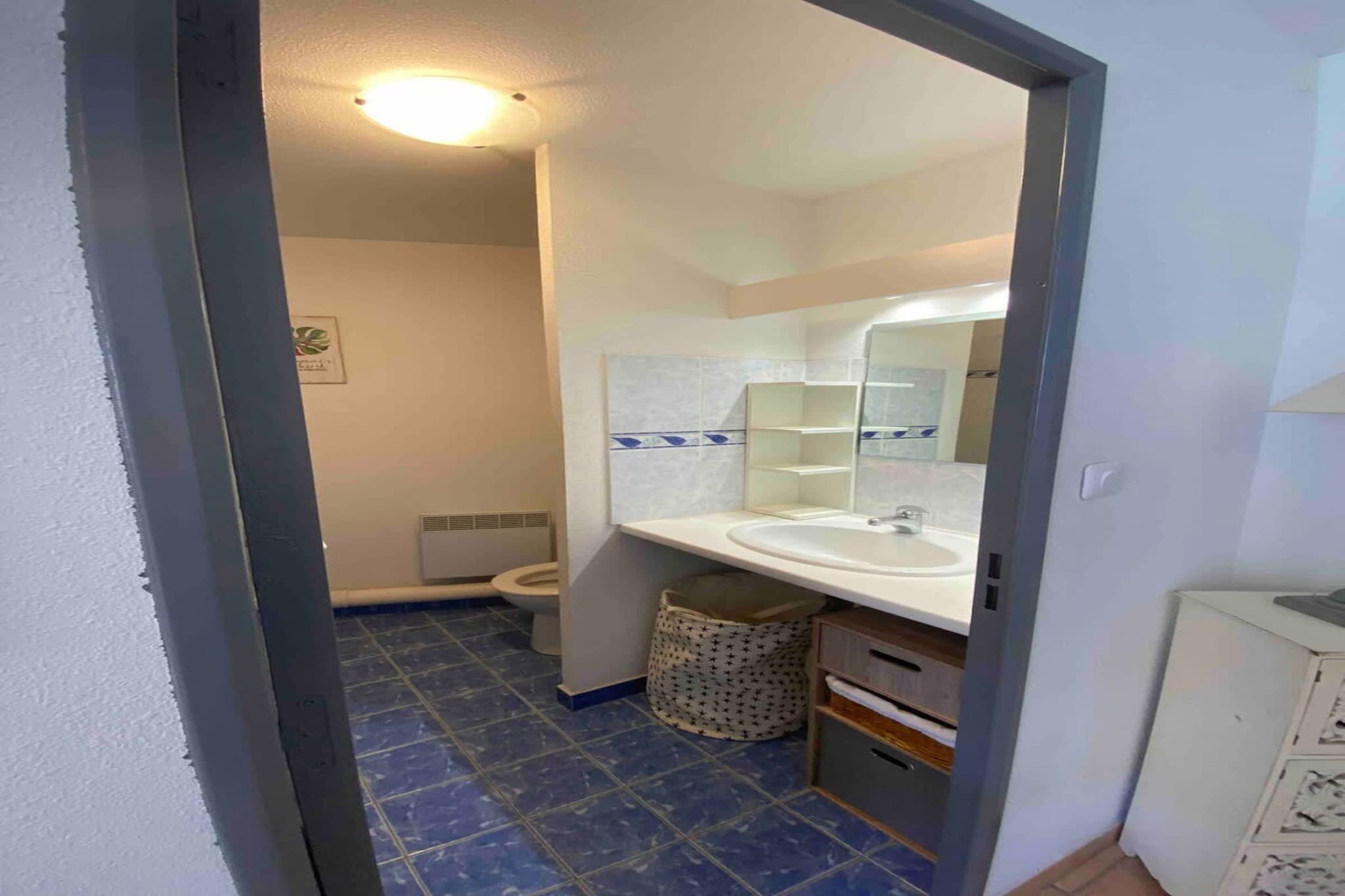 77 T2 Piscine Terras-Badkamer