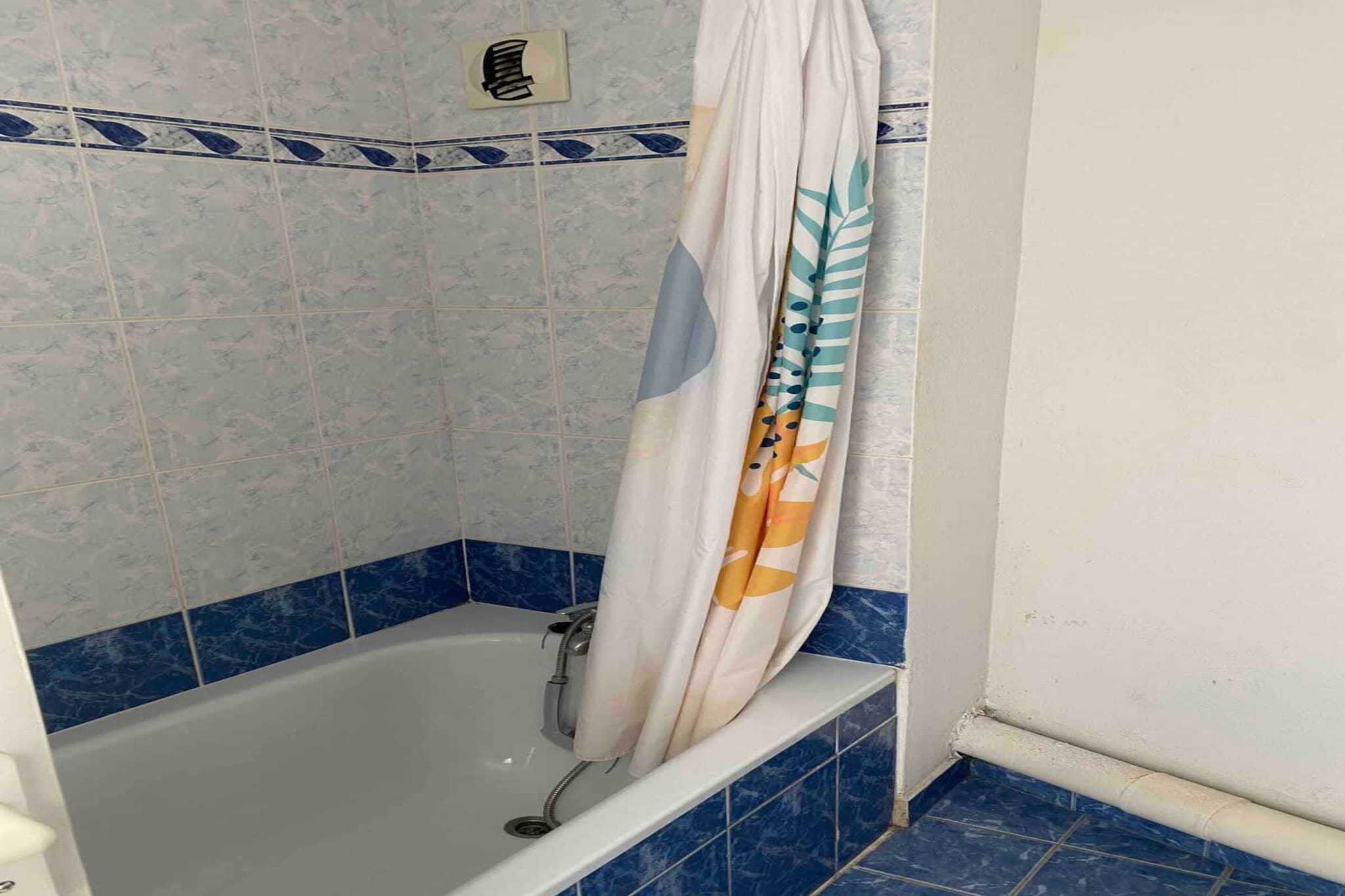 77 T2 Piscine Terras-Badkamer