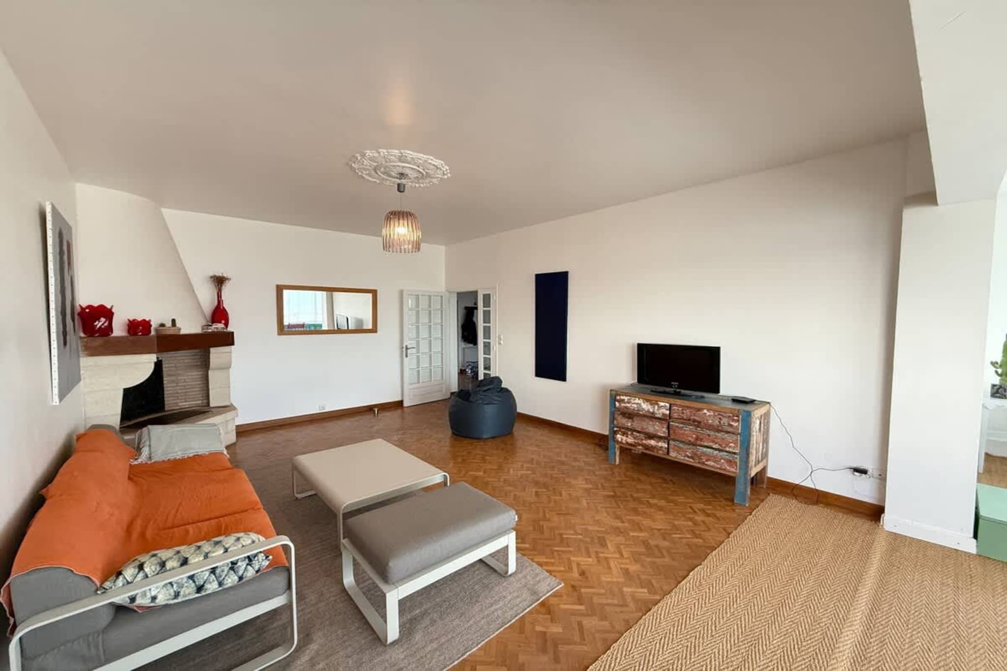 86 Bel appart 120m2-Woonkamer