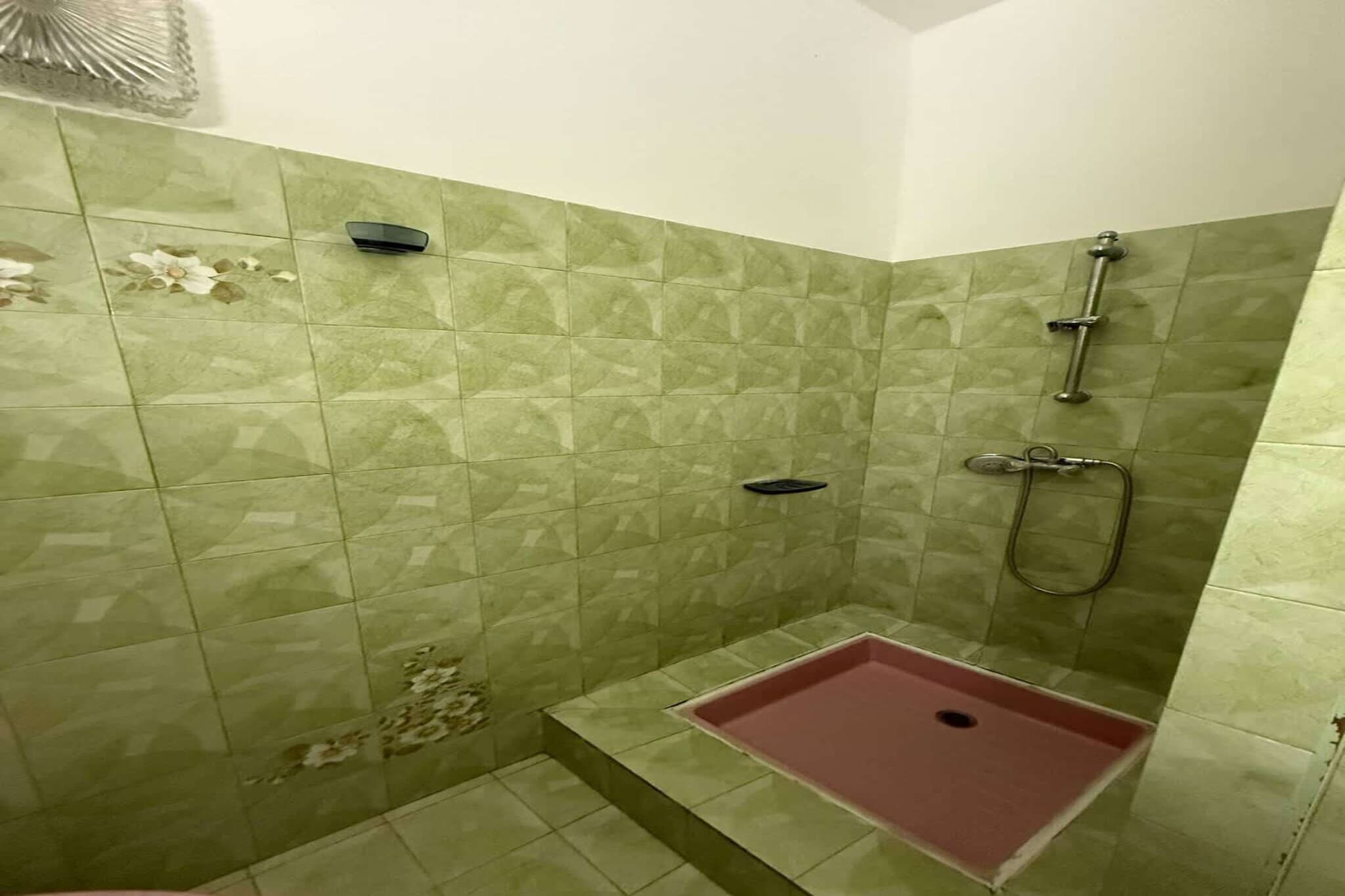 86 Bel appart 120m2 - Badkamer