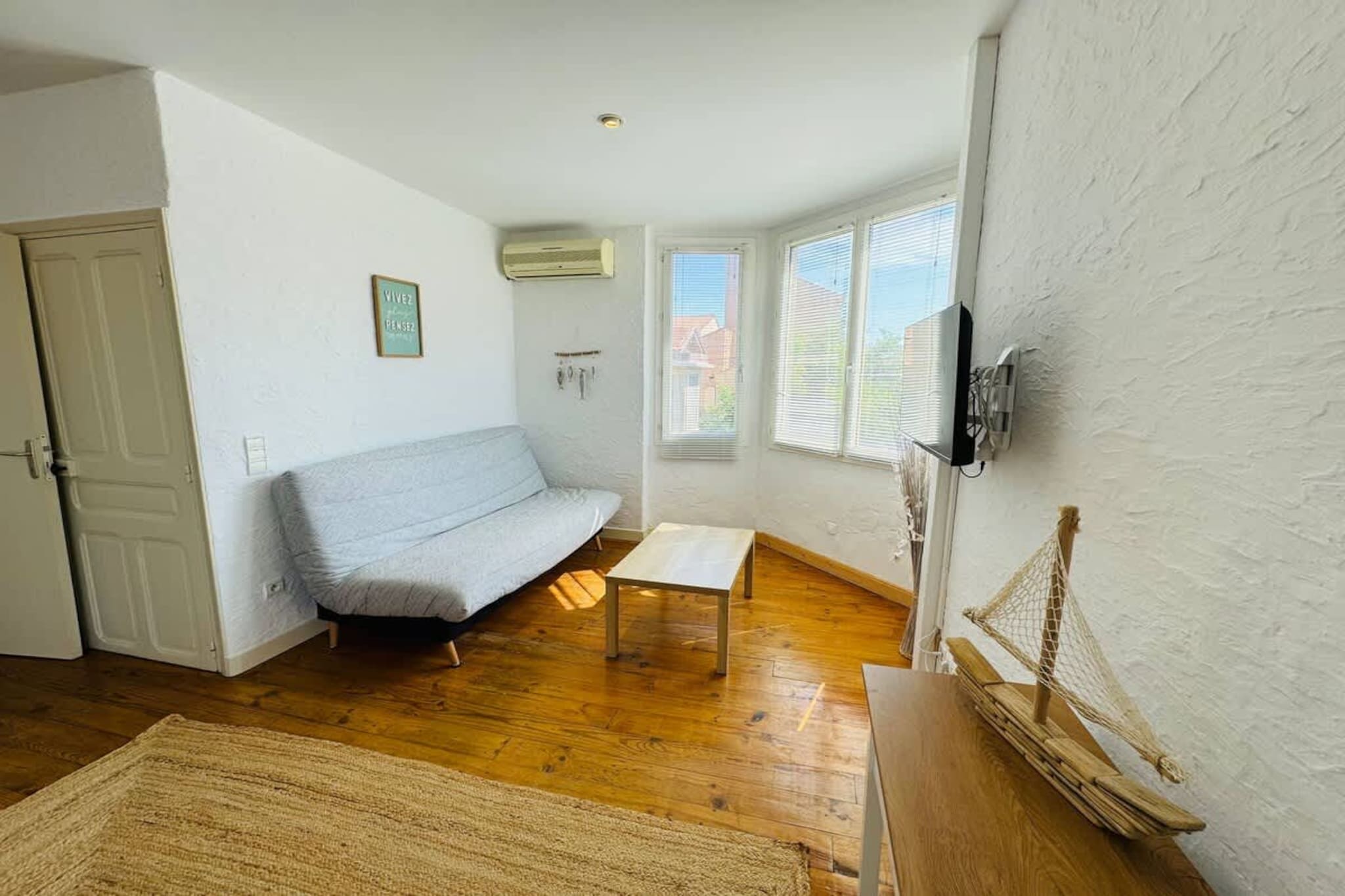 51 Confort et charme-Woonkamer