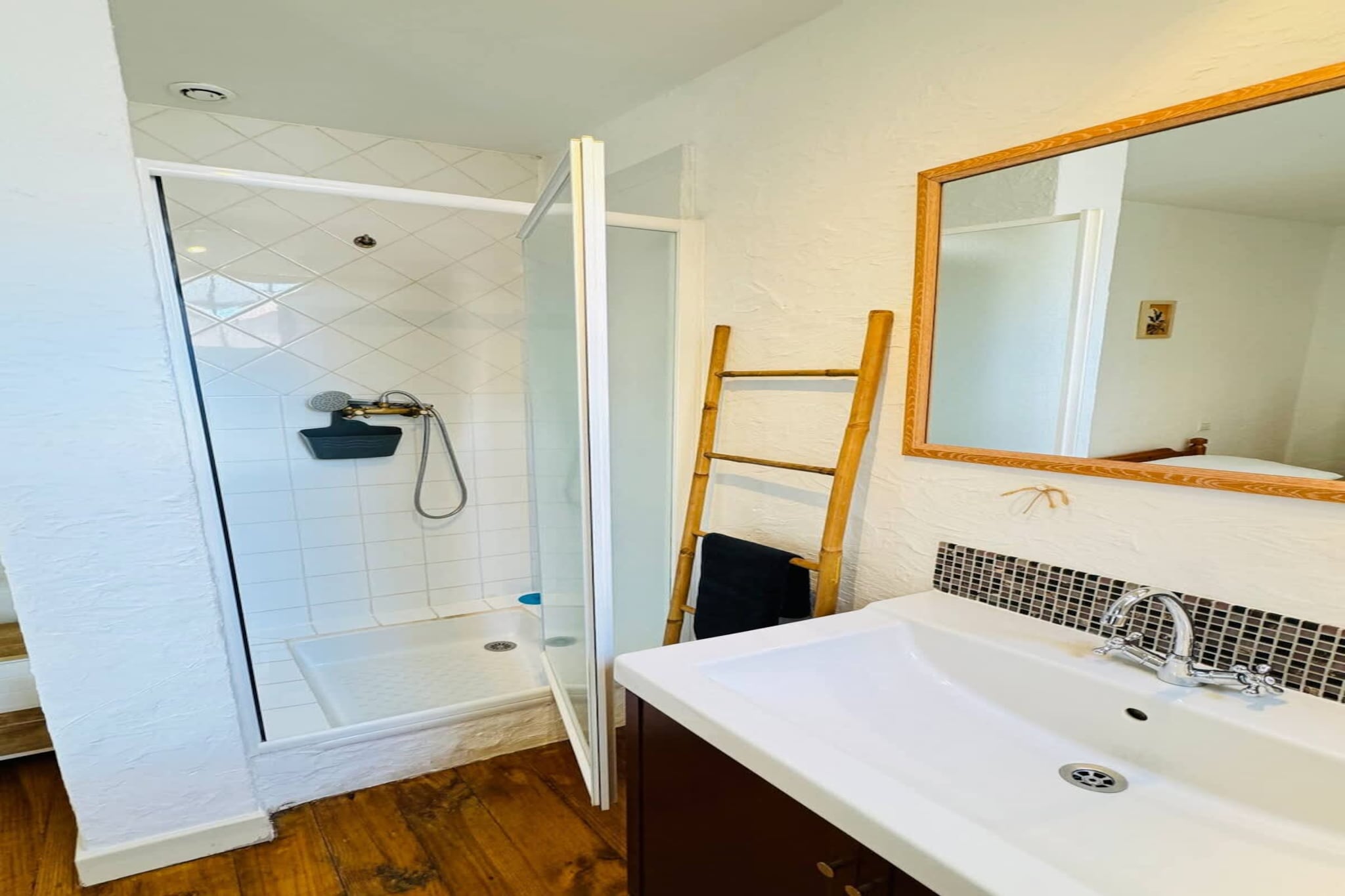 51 Confort et charme-Badkamer