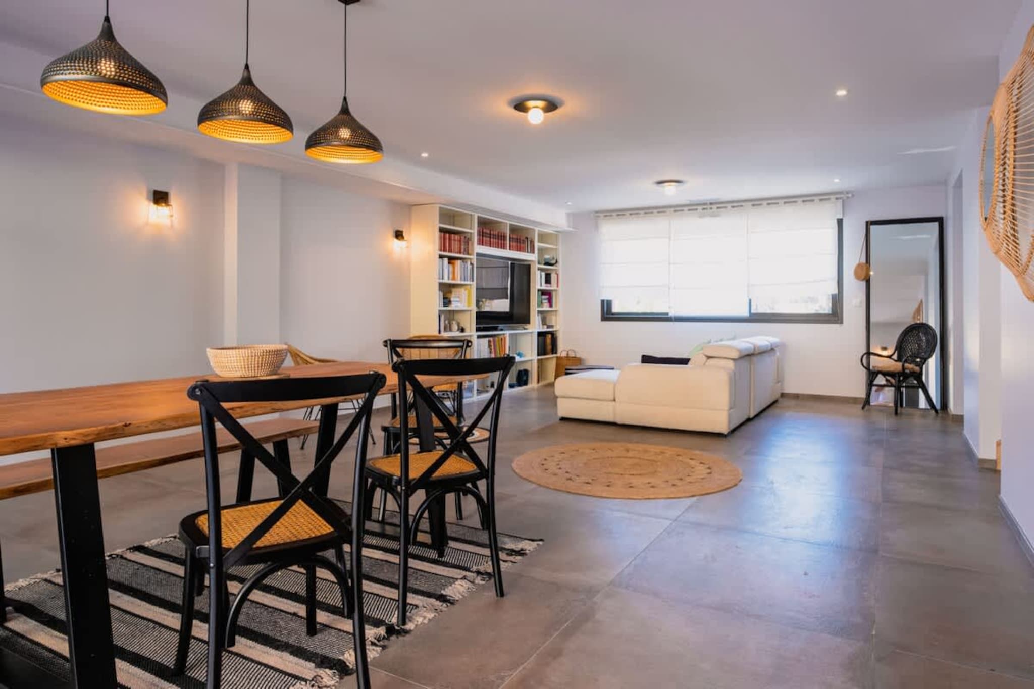 69 La Maison Bleue-Eetkamer