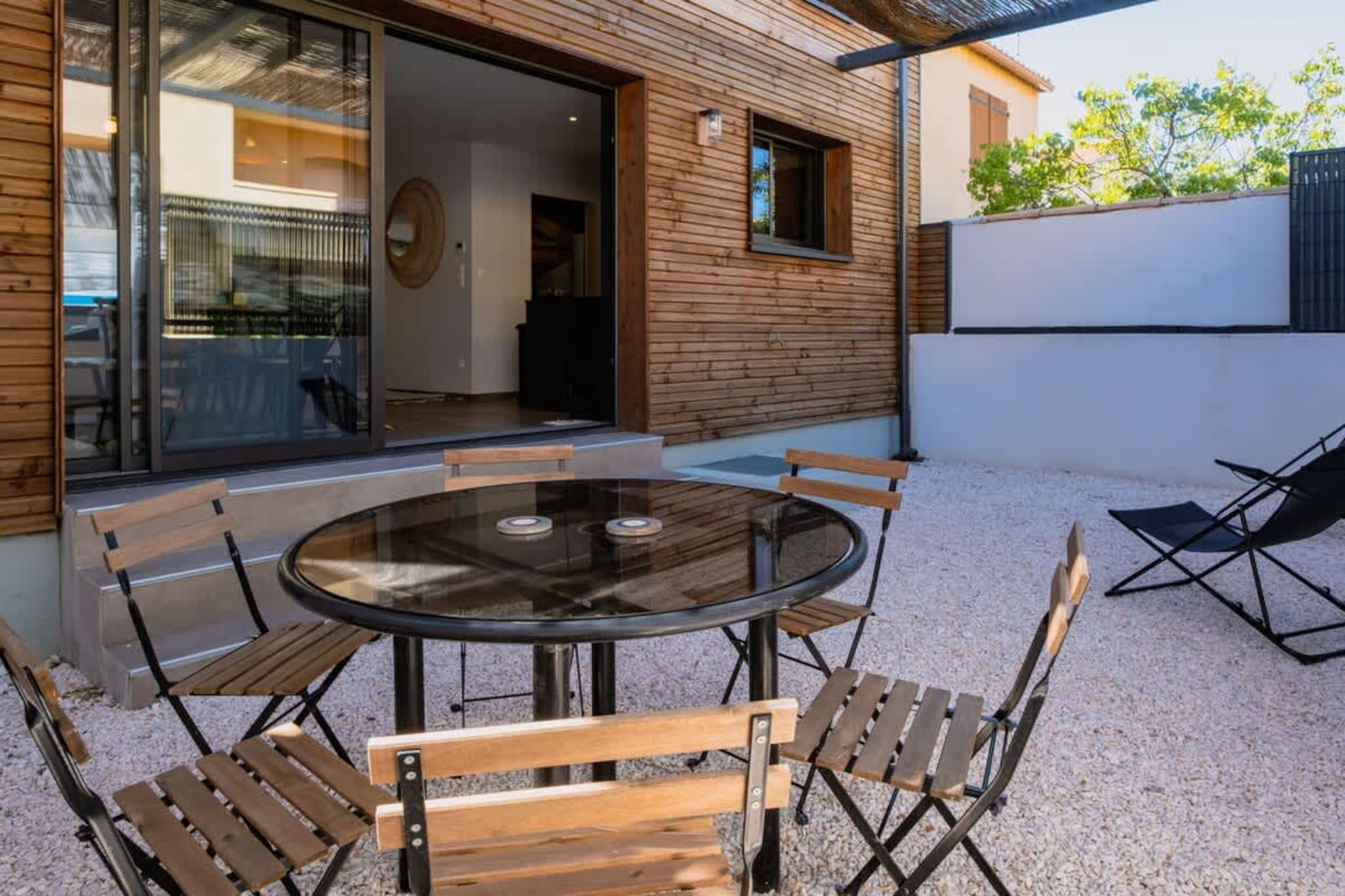 69 La Maison Bleue