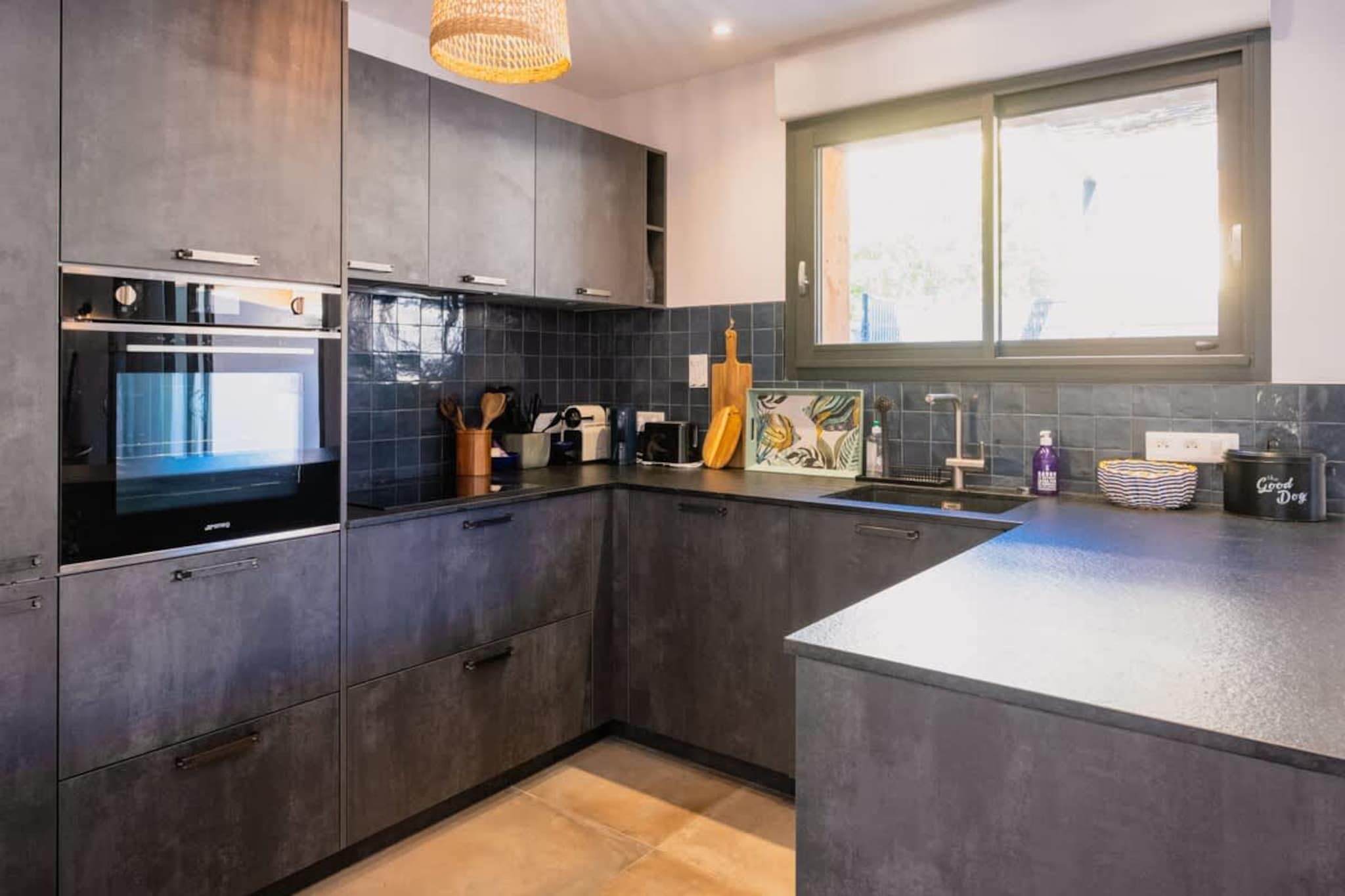 69 La Maison Bleue