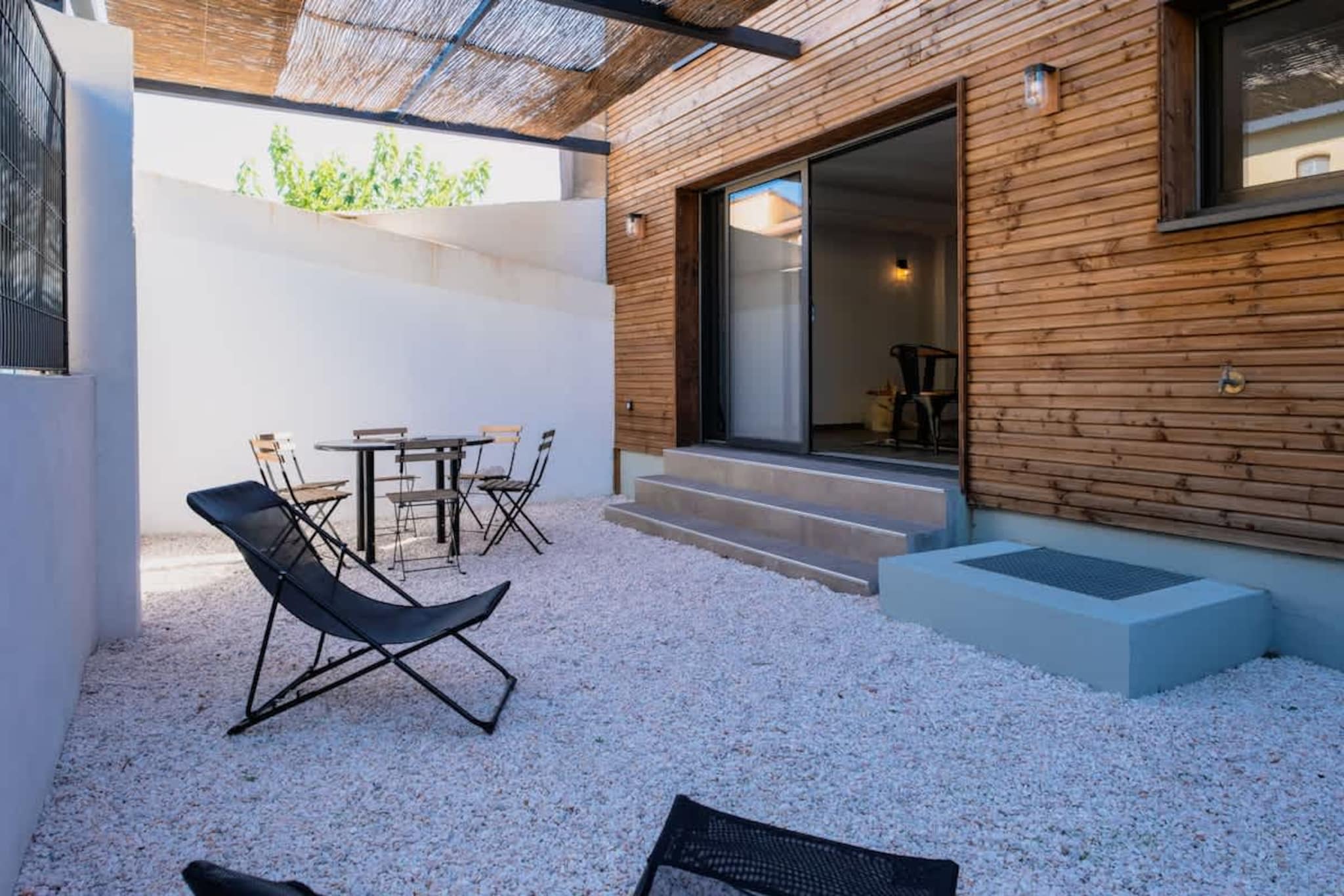 69 La Maison Bleue-Terrasbalkon