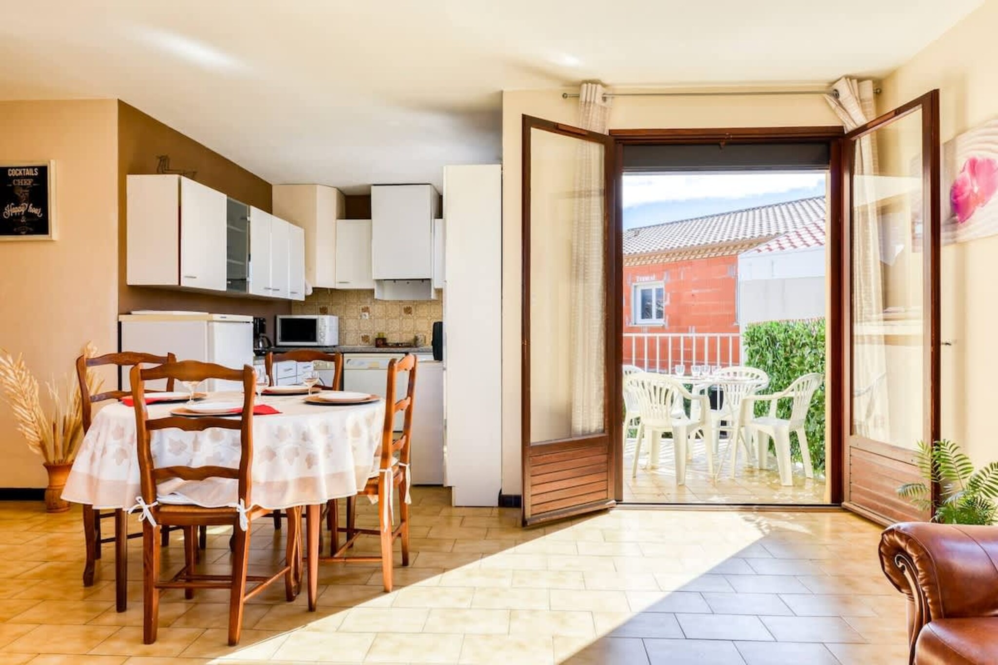 41 T2 spacieux et-Eetkamer