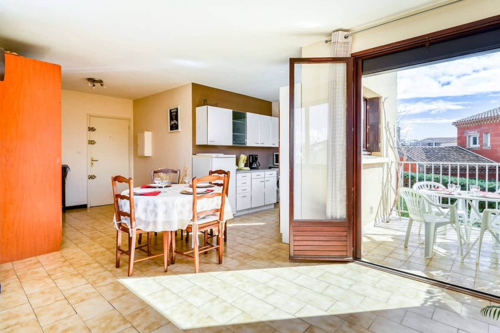 41 T2 spacieux et-Esszimmer