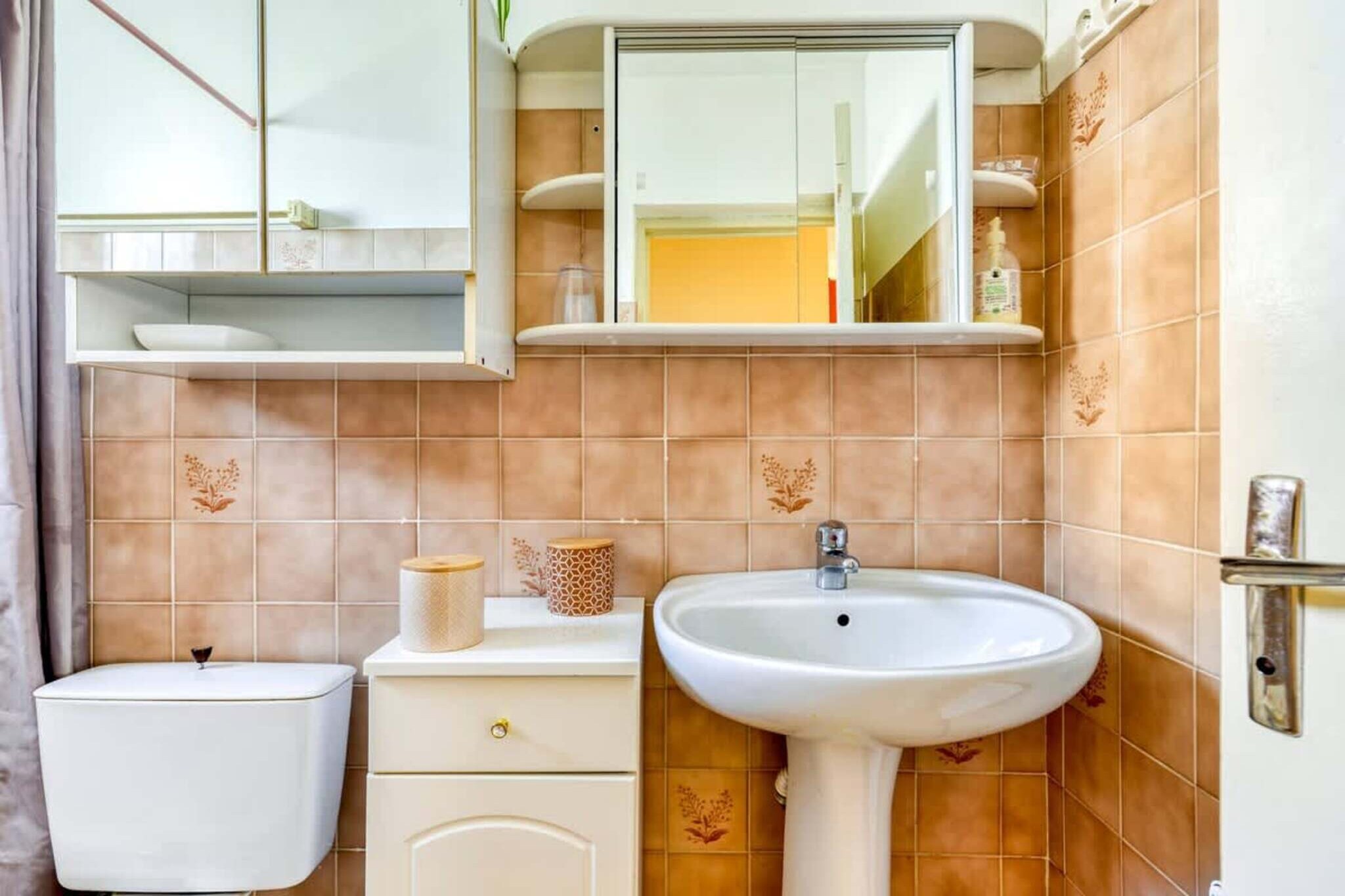 41 T2 spacieux et-Badezimmer