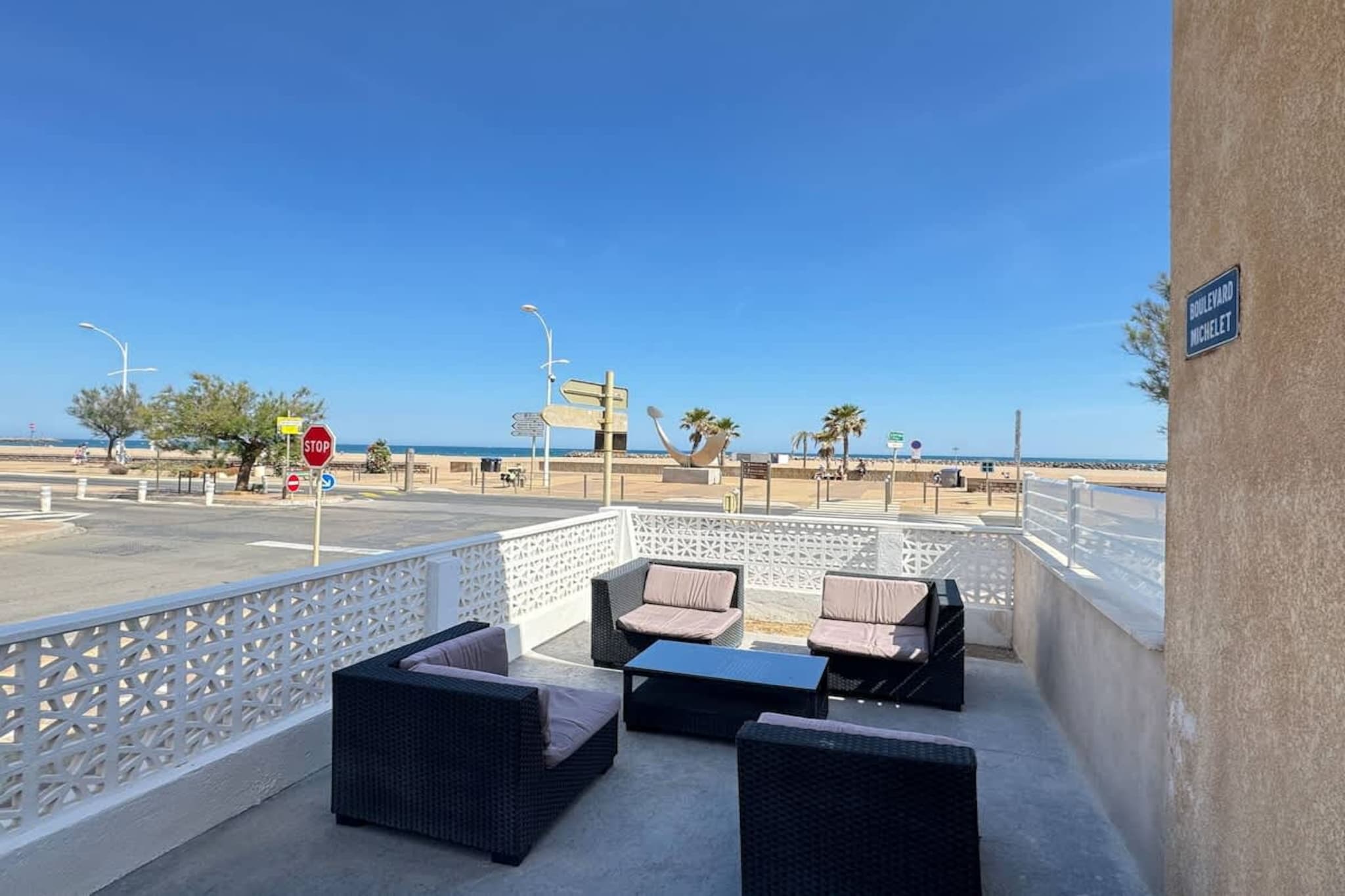24 Balcon sur la Méd-Terrasbalkon