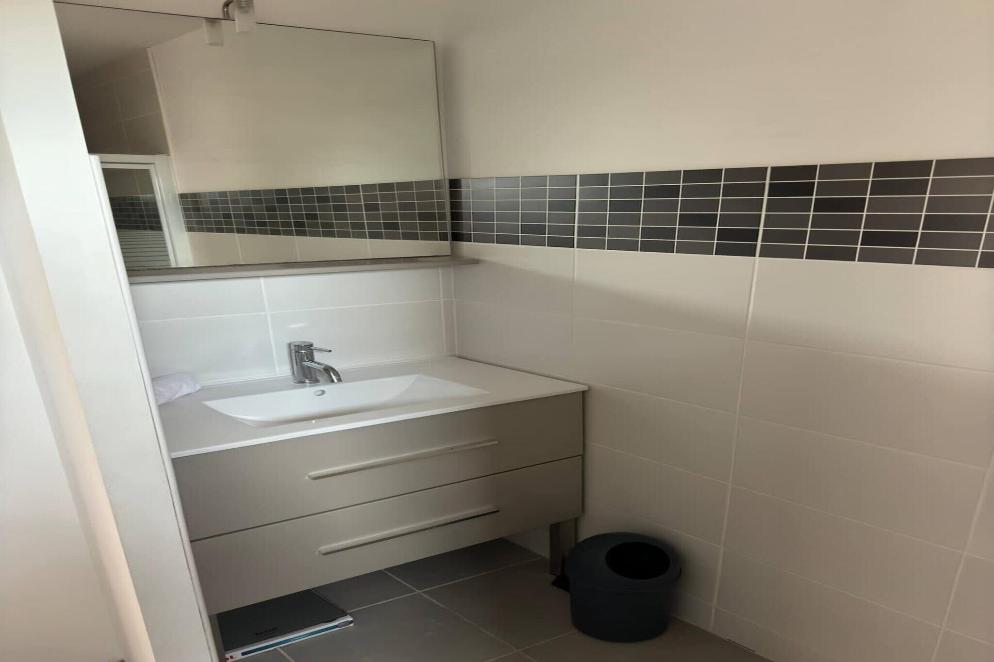 42 Valras Charme &-Badkamer