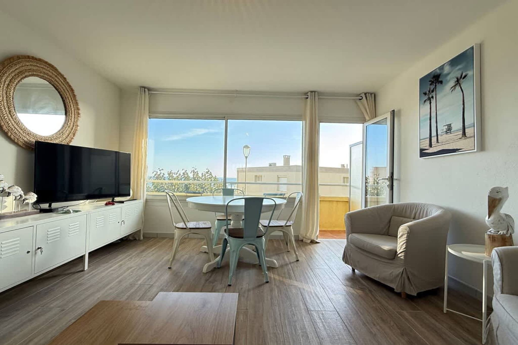 82 Vue Mer et Plage-Eetkamer