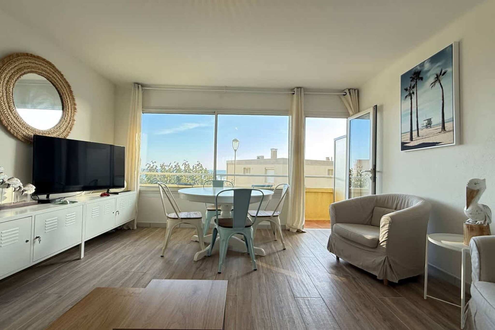 82 Vue Mer et Plage - Woonkamer
