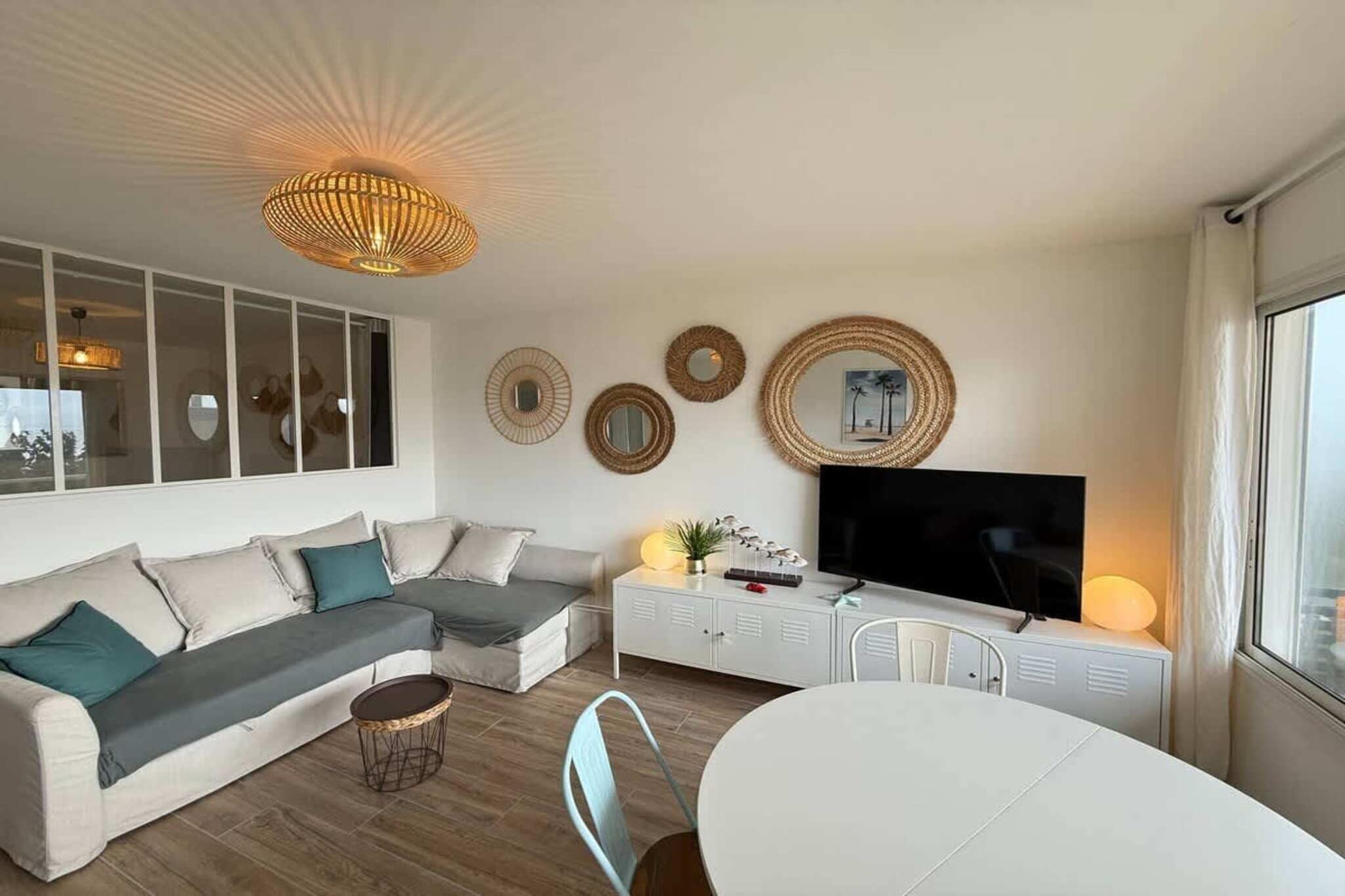82 Vue Mer et Plage - Woonkamer