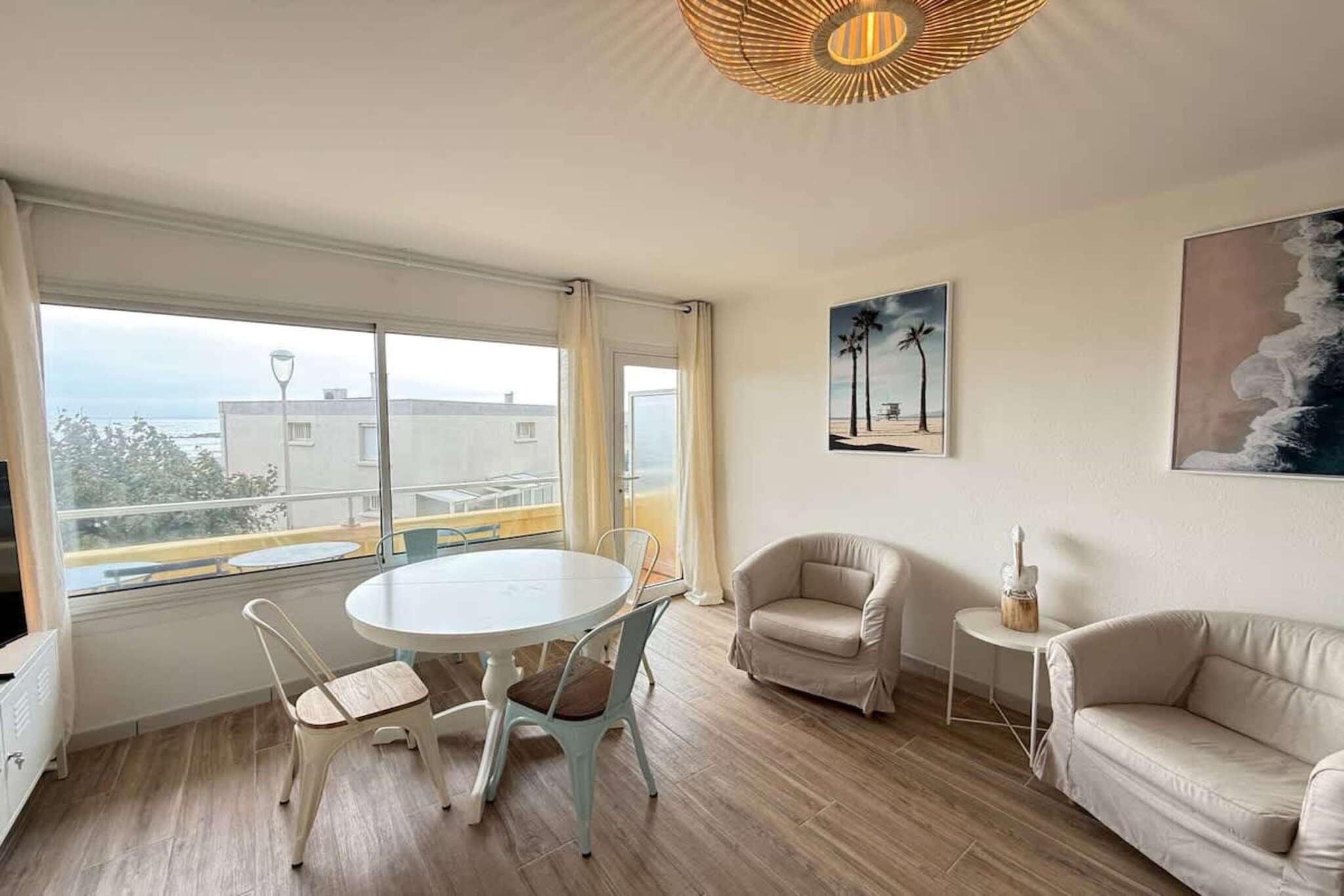 82 Vue Mer et Plage - Eetkamer