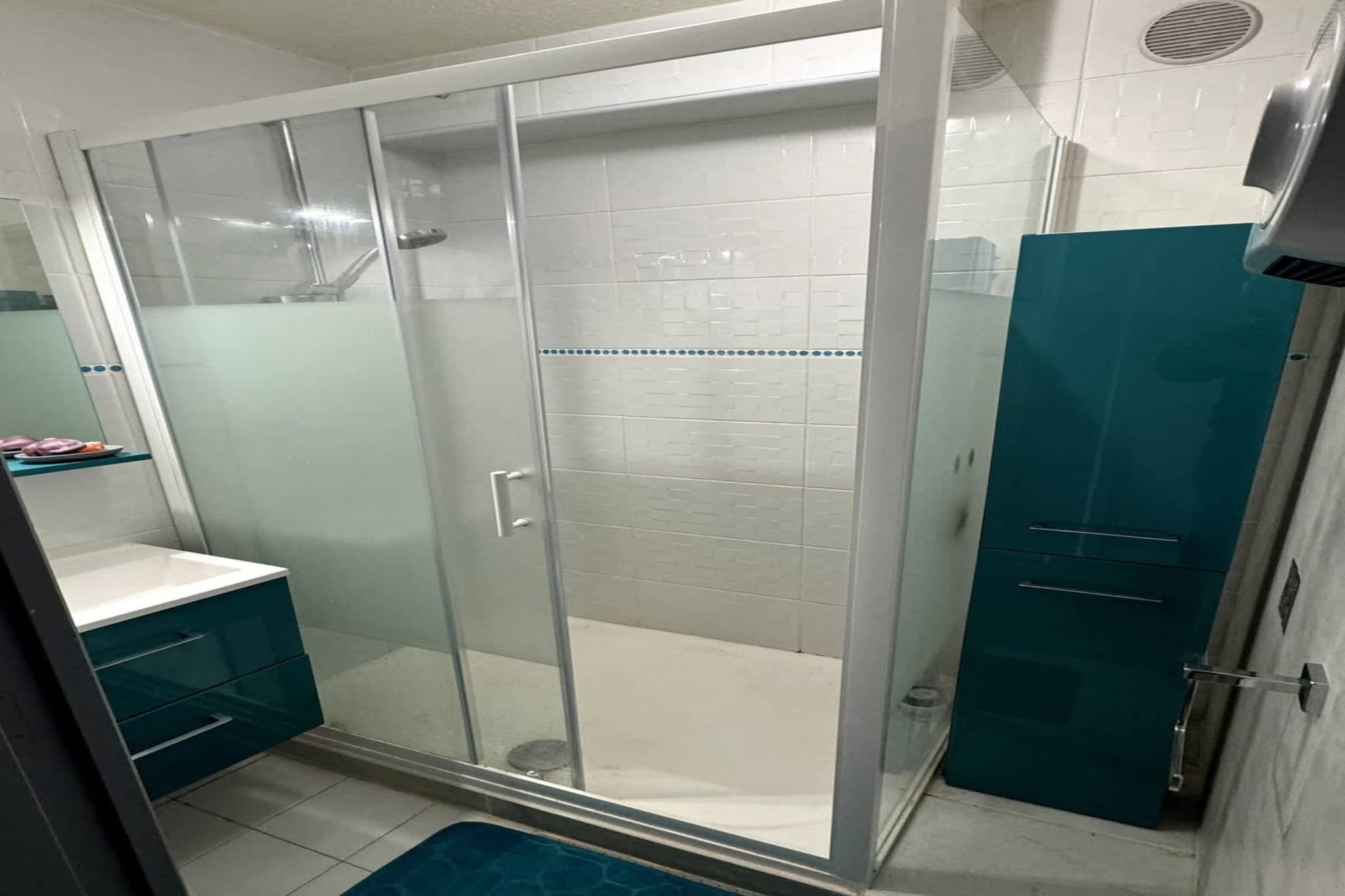 20 SORIAGNO-Badkamer
