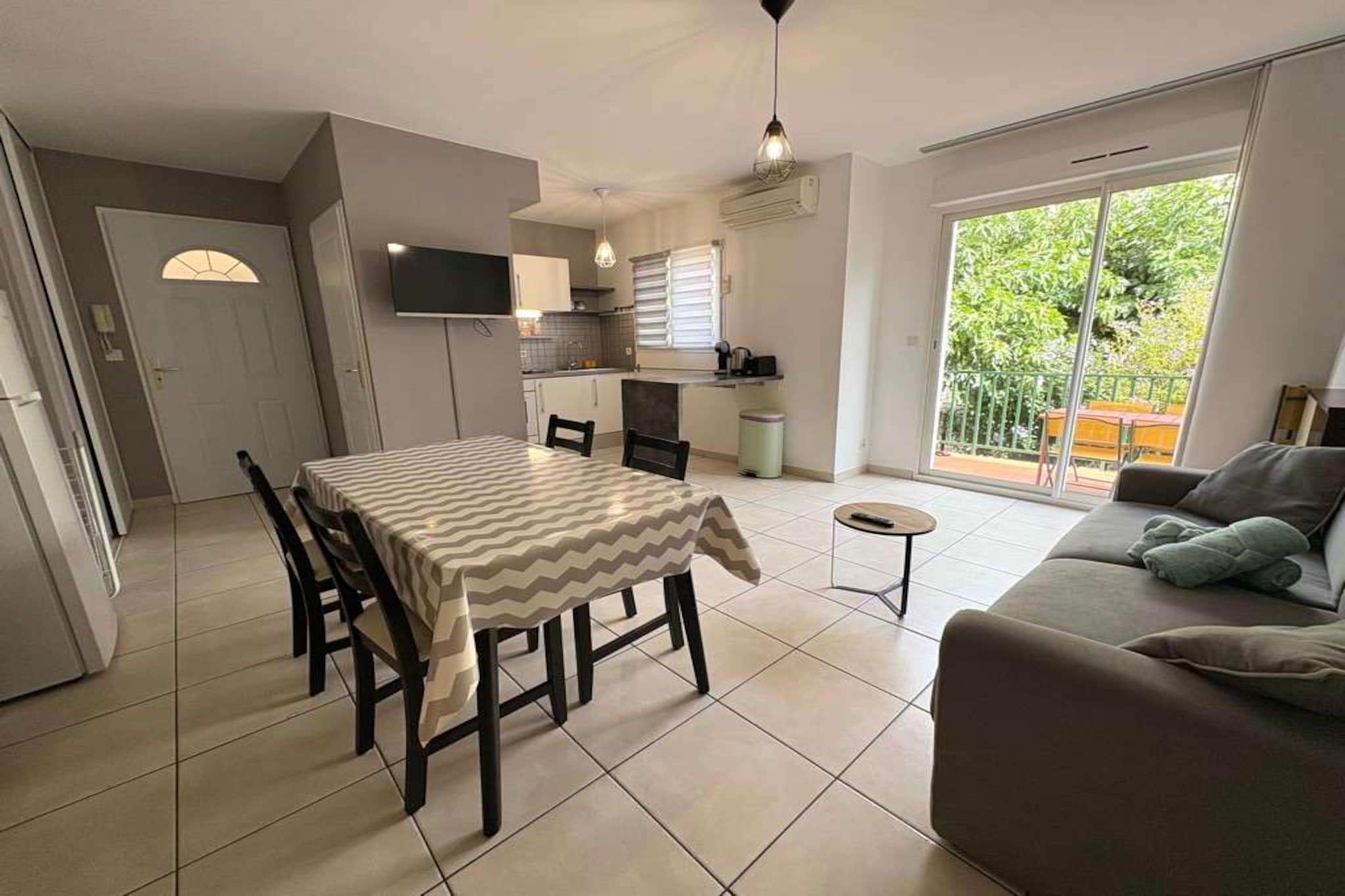 107 DENAUD