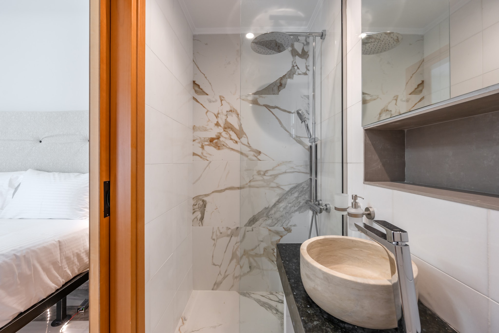 Varimpo Luxury Escape-Badkamer