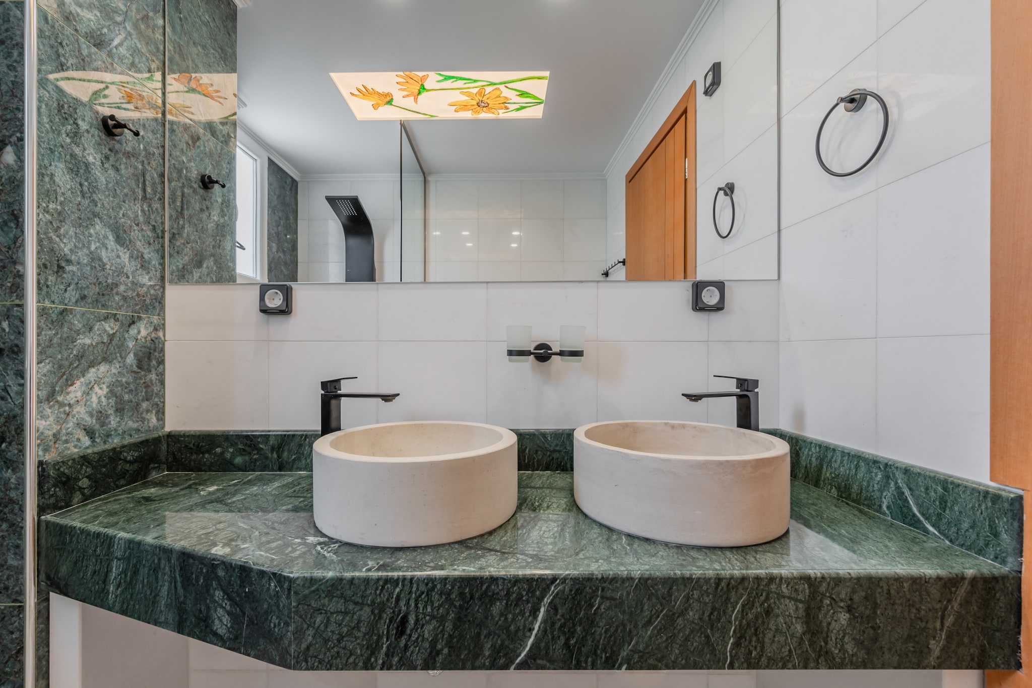 Varimpo Luxury Escape-Badkamer