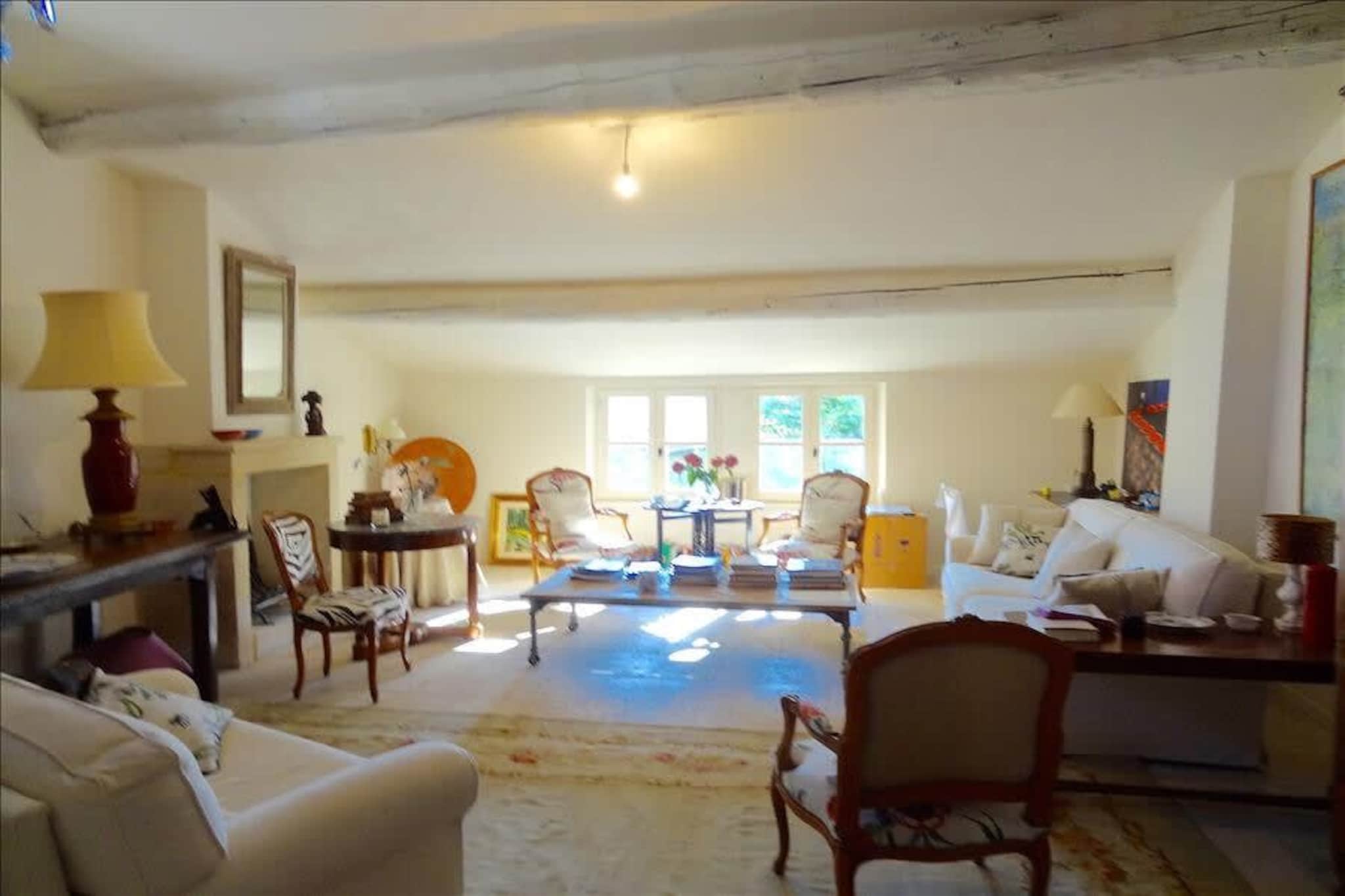 Chez Vous à Uzès-Woonkamer