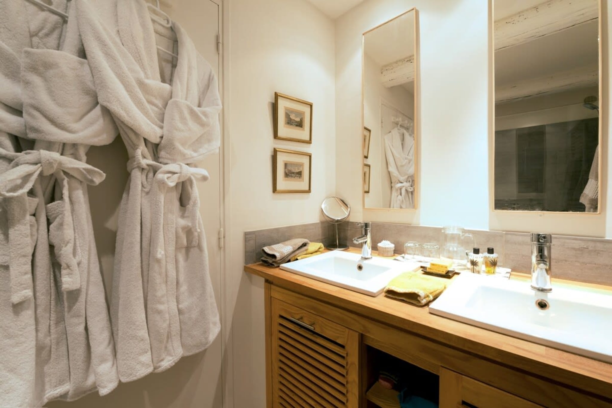 Chez Vous à Uzès-Badkamer