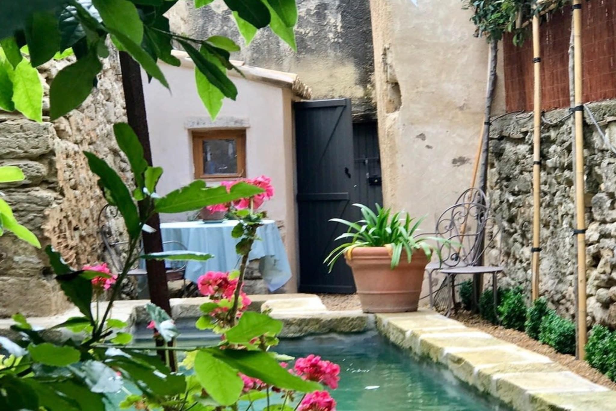 Chez Vous à Uzès - Zwembad