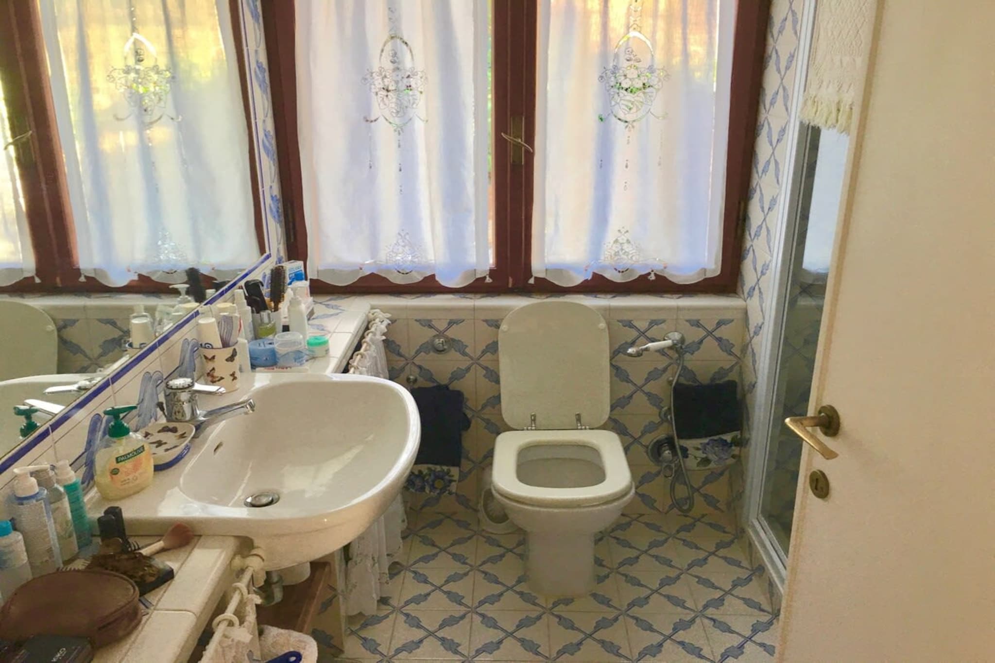 Villa della Fonte-Badkamer