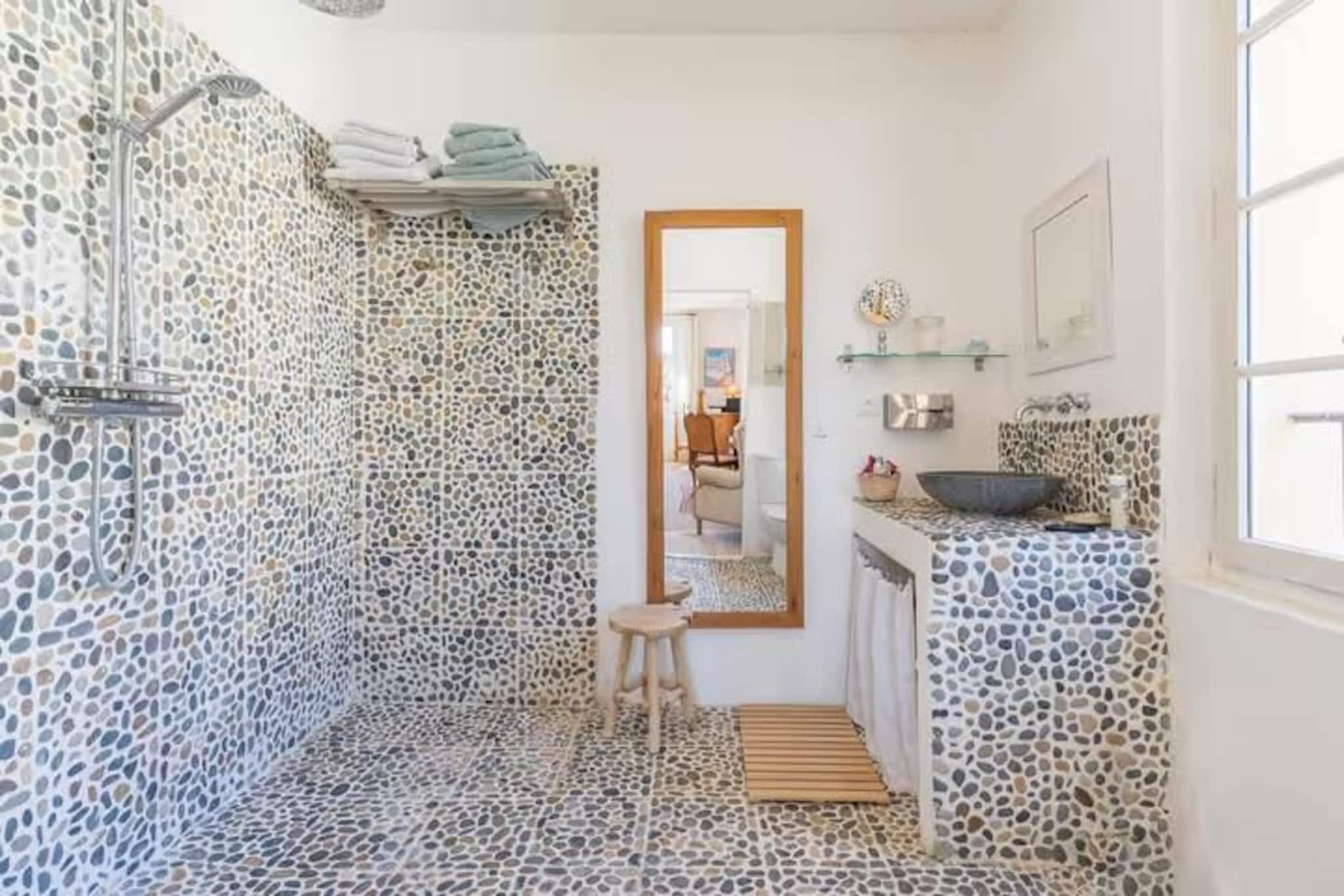 Mas de Corinne-Badkamer