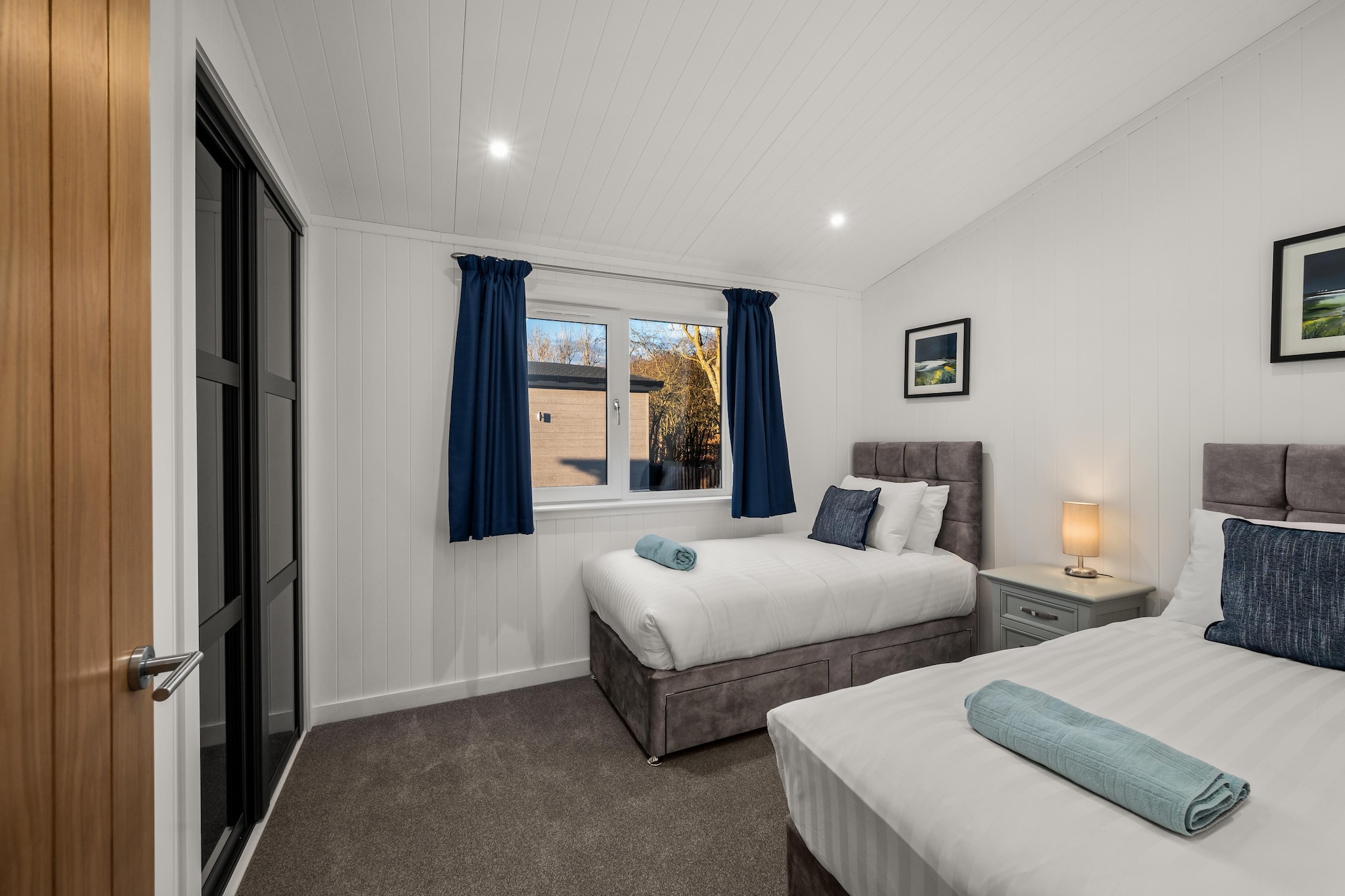 PADDOCK  JUNIOR 2 BED CHALET-Bedroom