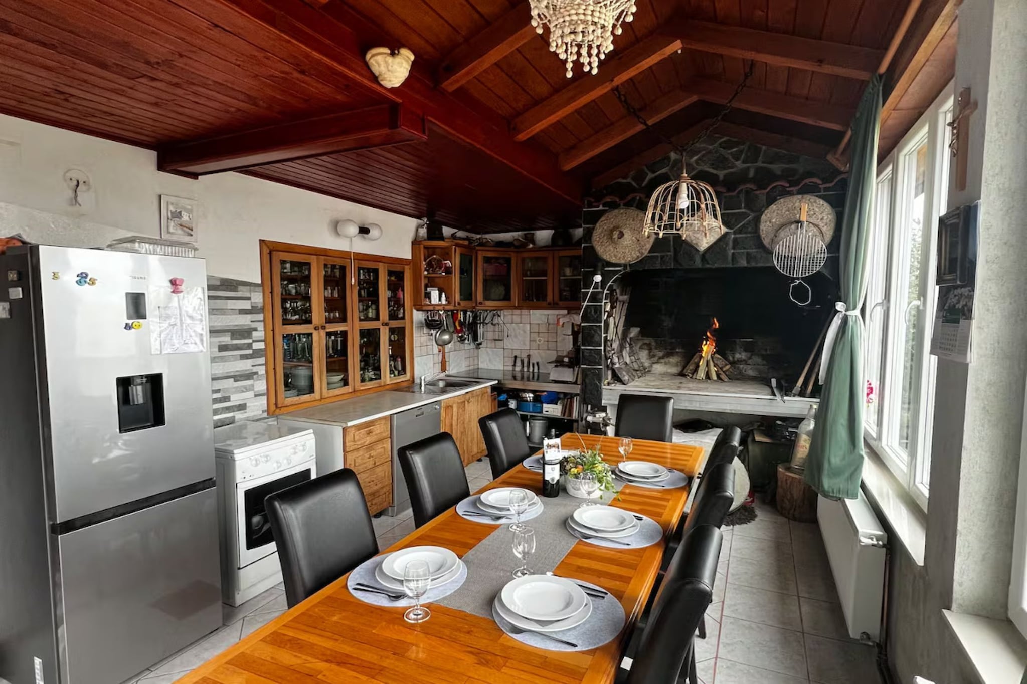 House Burić - Two Bedroom House-Dining room