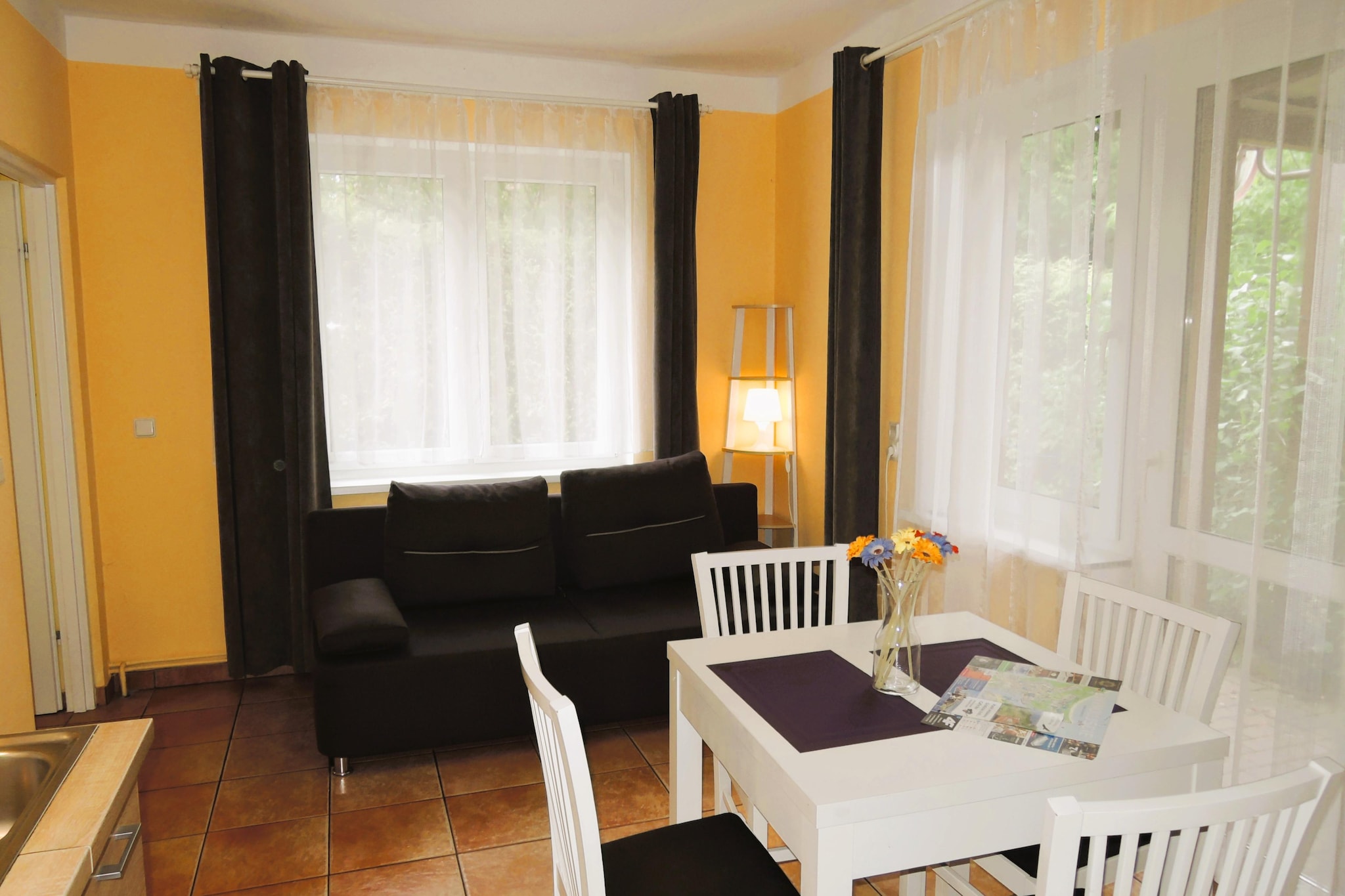 Mieszkanie na parterze dla 4 osób 2 pokojowe-Living room