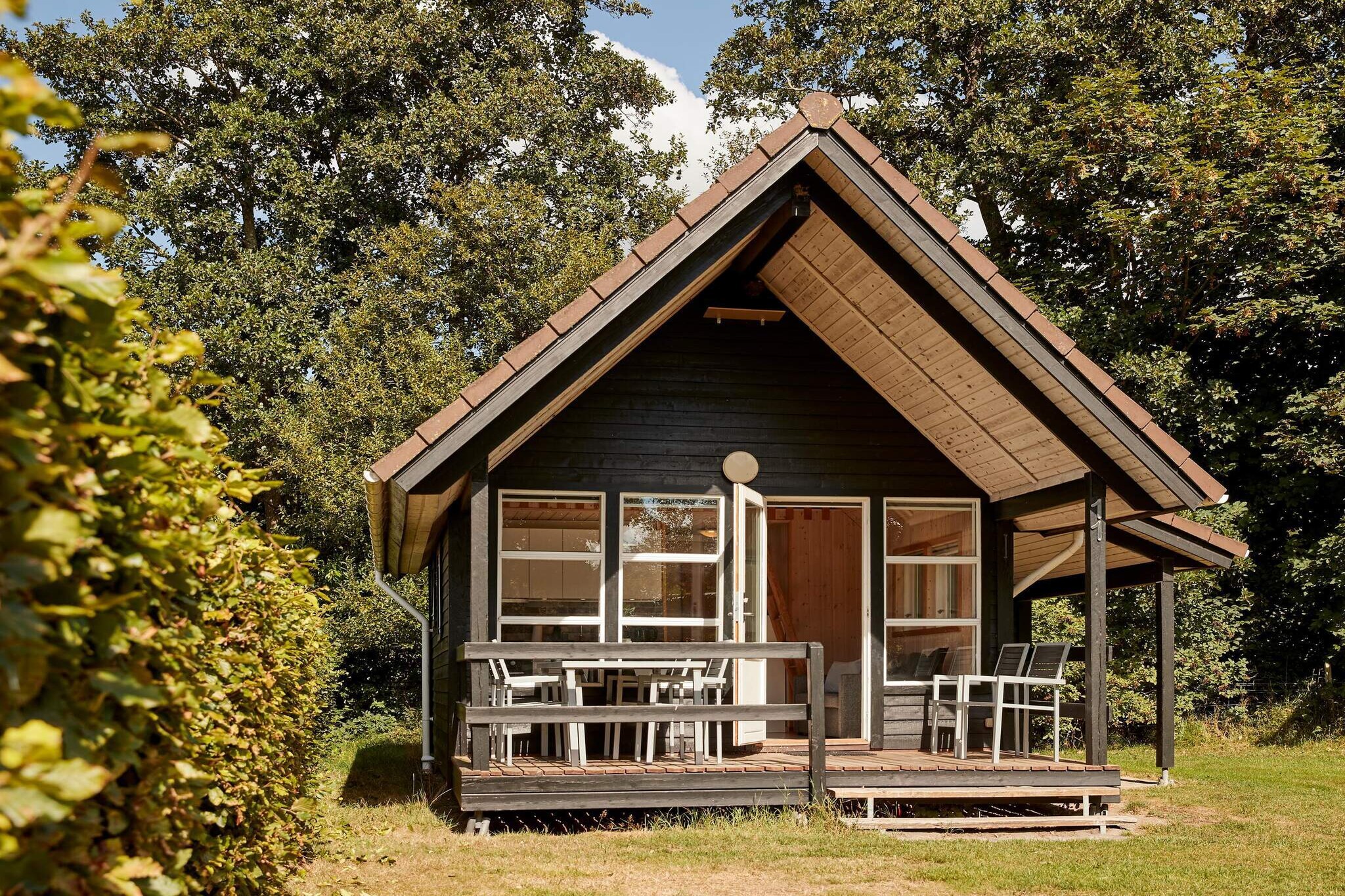 6 person holiday park home in Bryrup